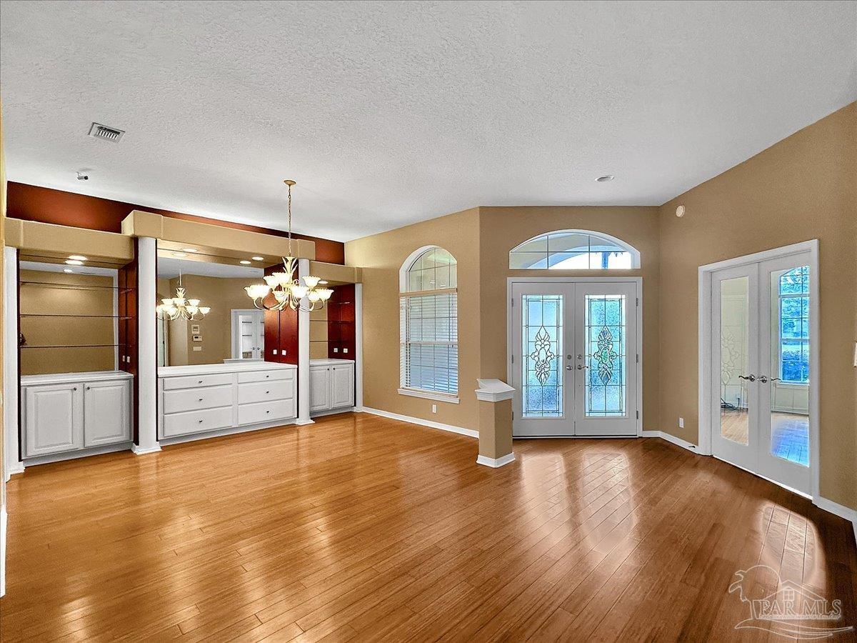 1187 Grand Pointe Dr