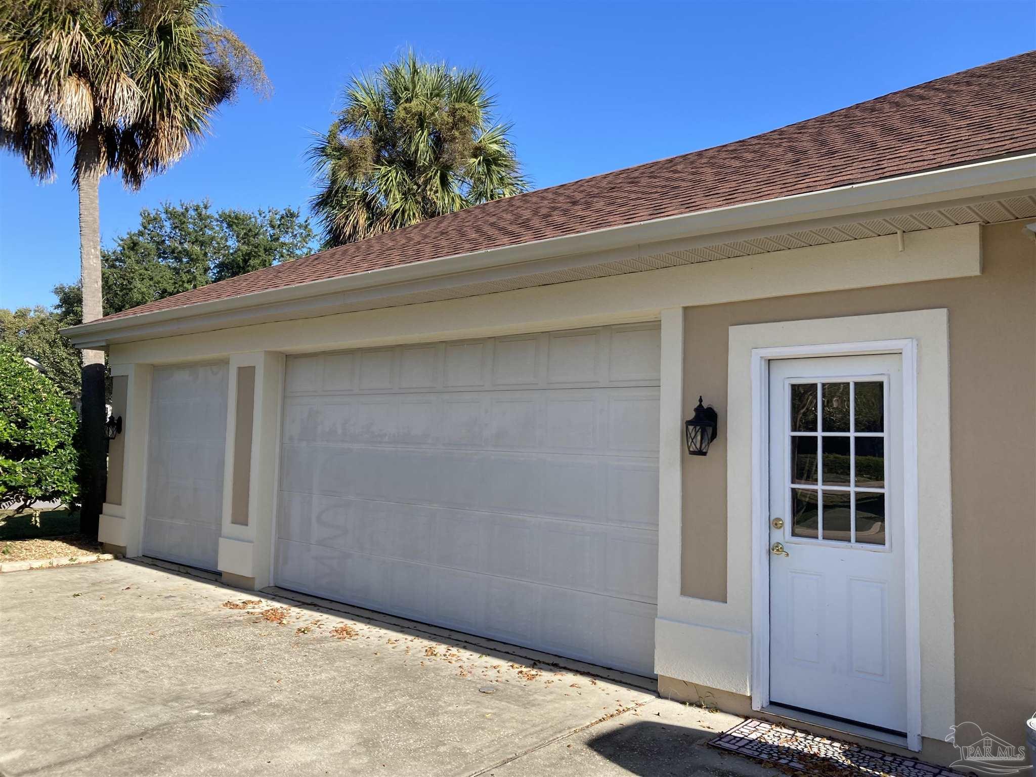 1187 Grand Pointe Dr