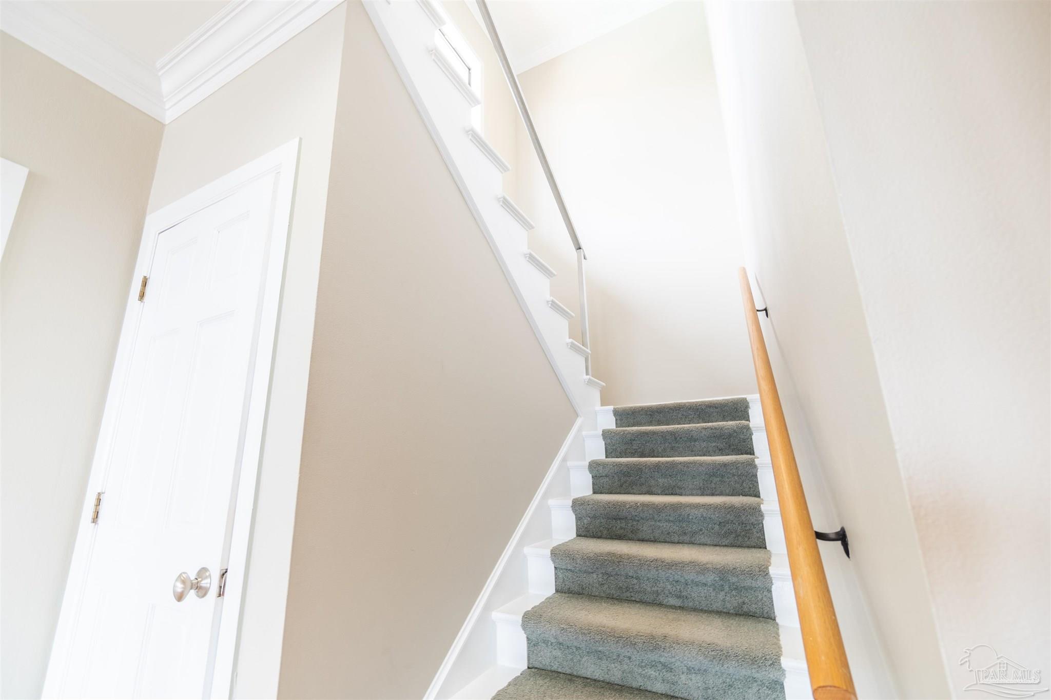 102 Baybridge Dr