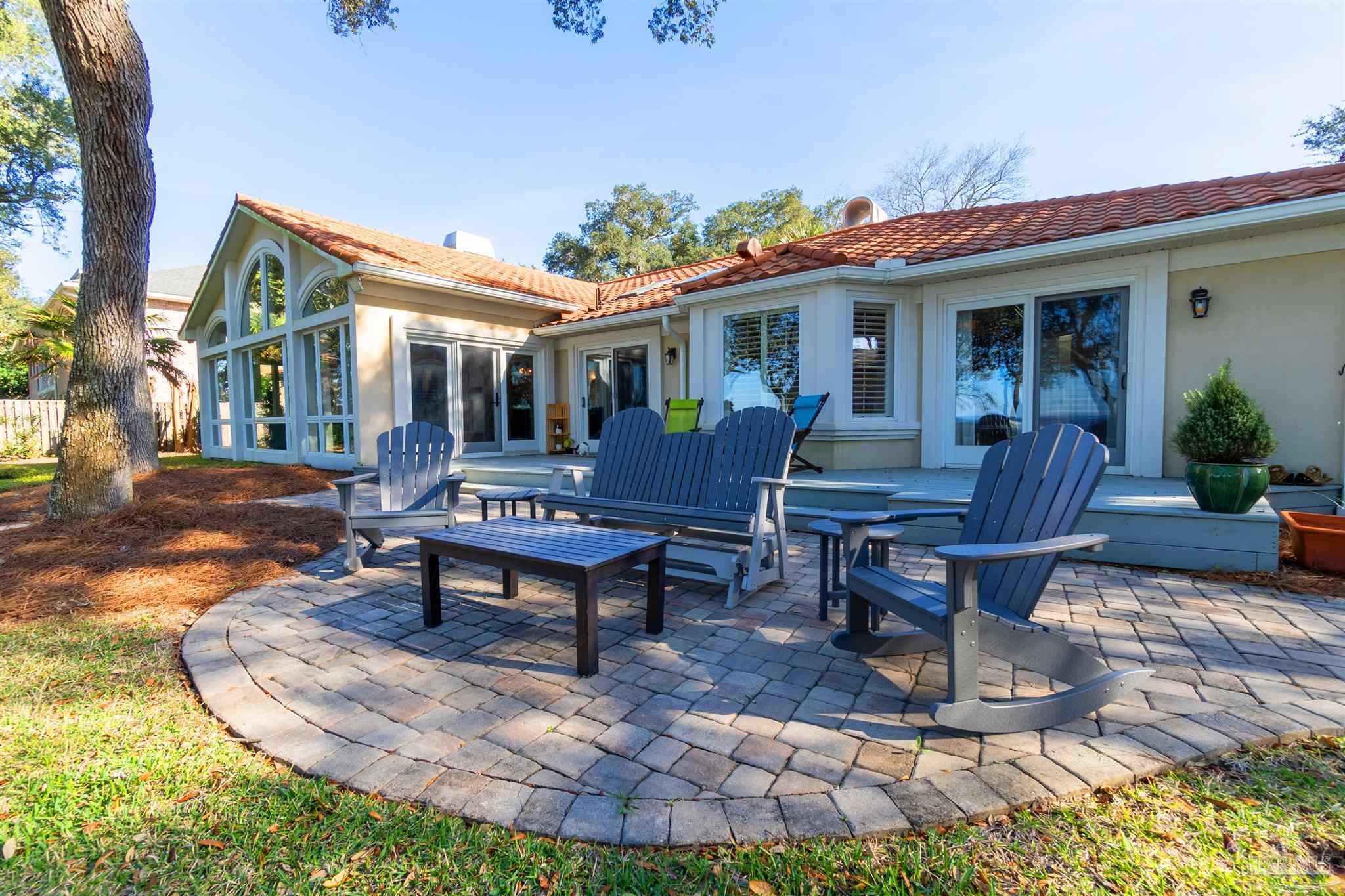 208 Northcliffe Dr