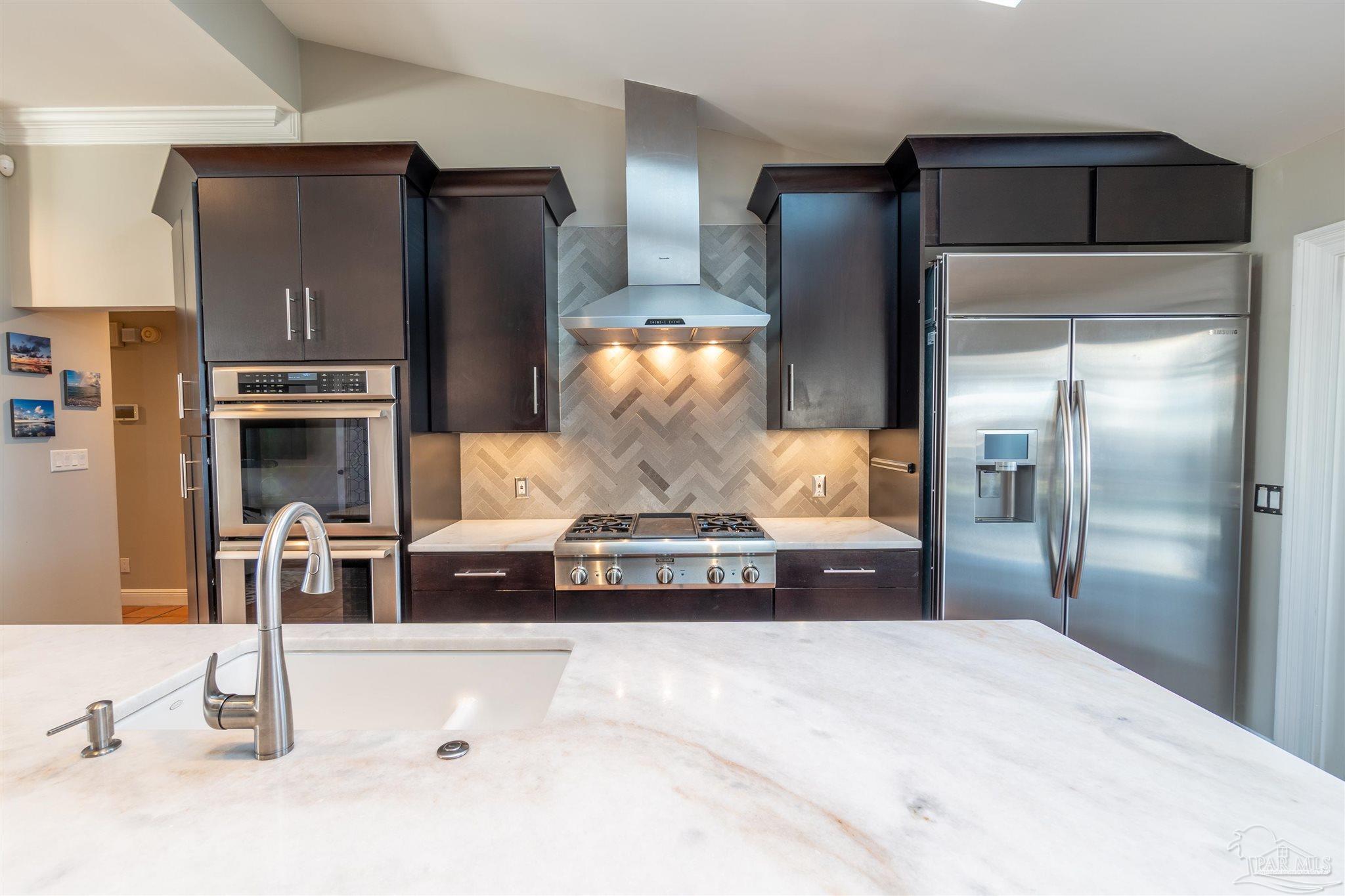 208 Northcliffe Dr