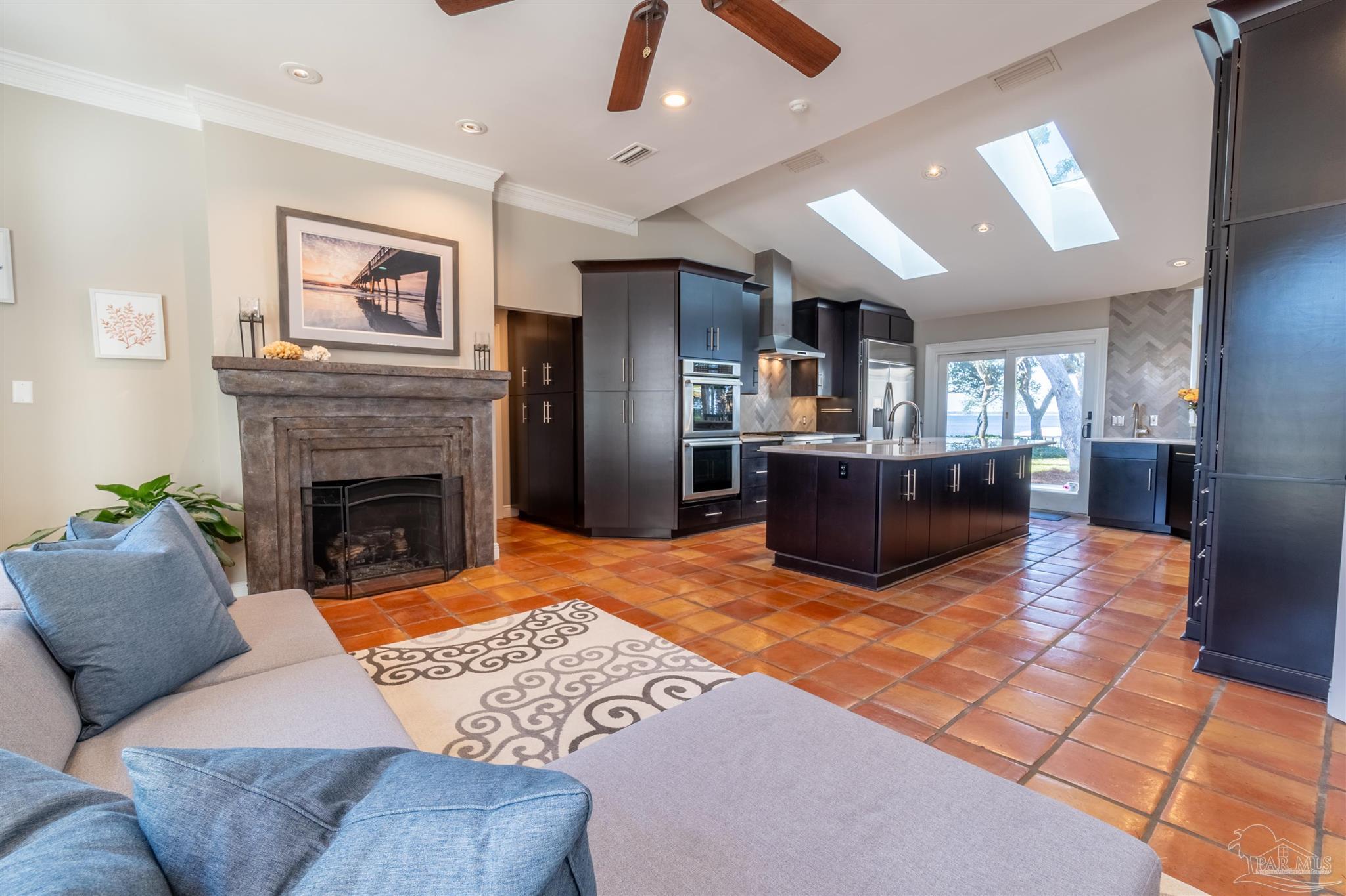 208 Northcliffe Dr