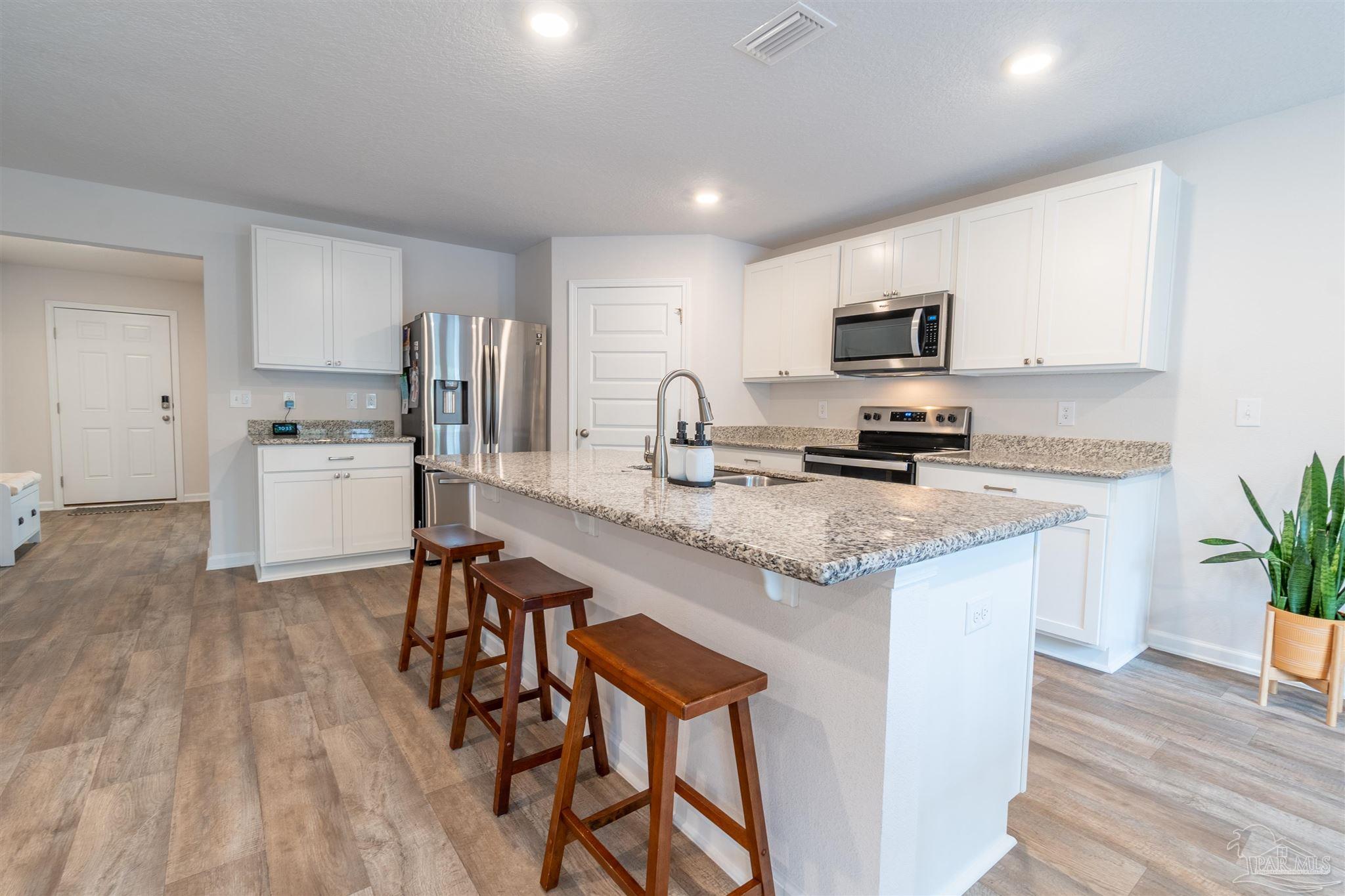 5469 Merlin Way