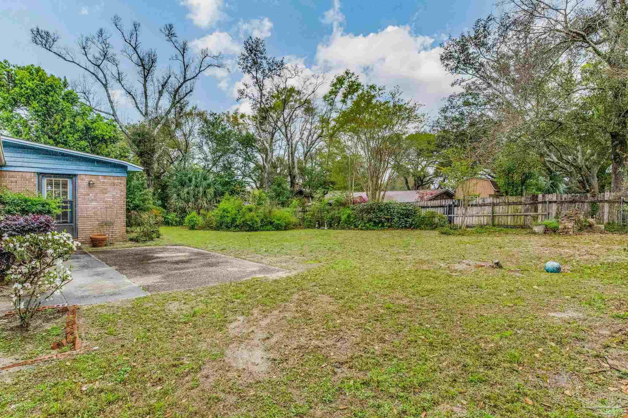 307 N 57th Ave