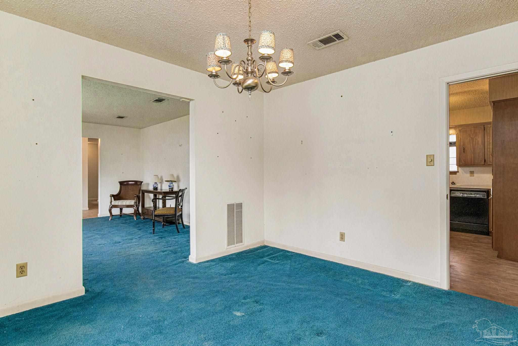 307 N 57th Ave