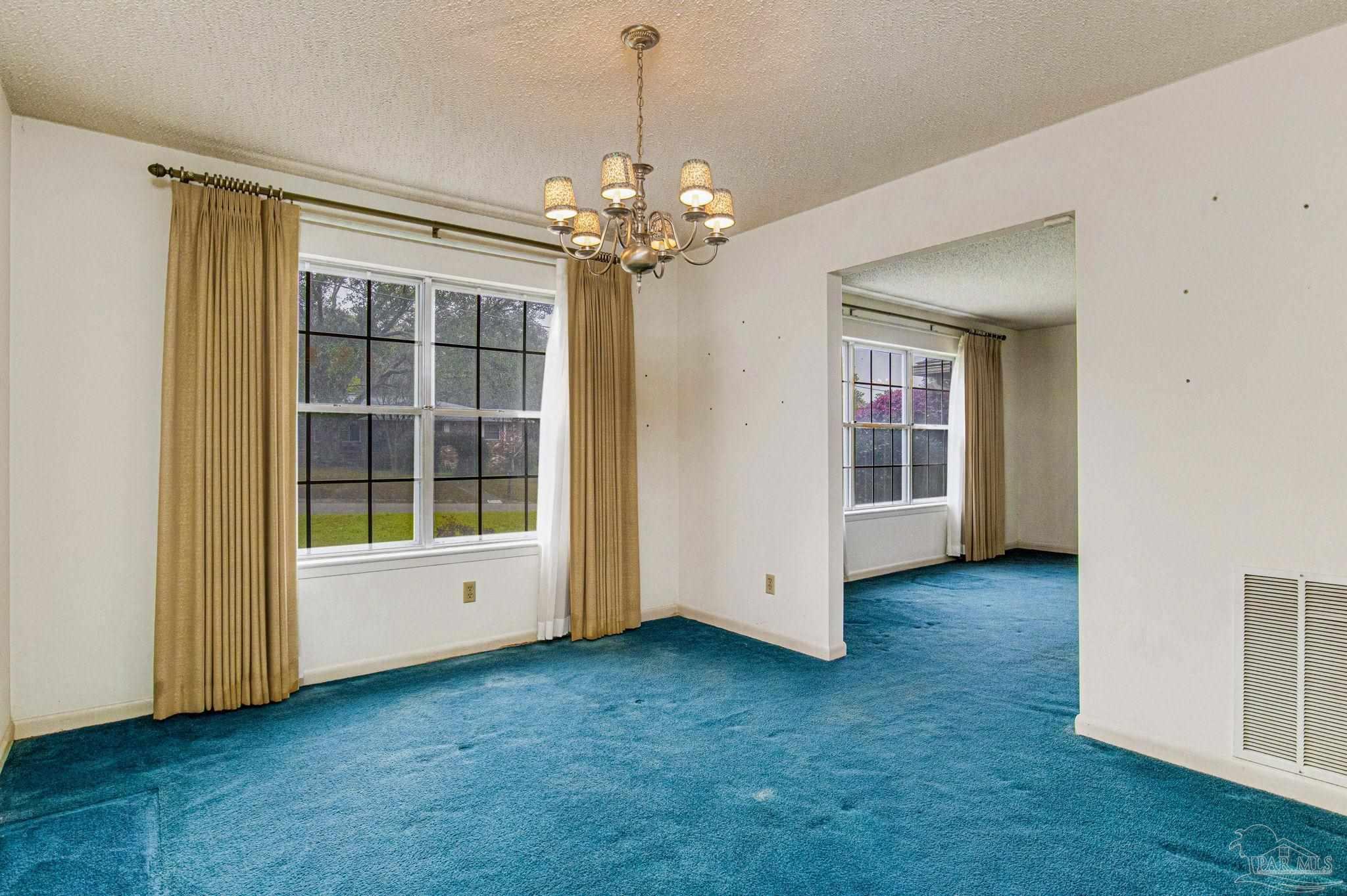 307 N 57th Ave