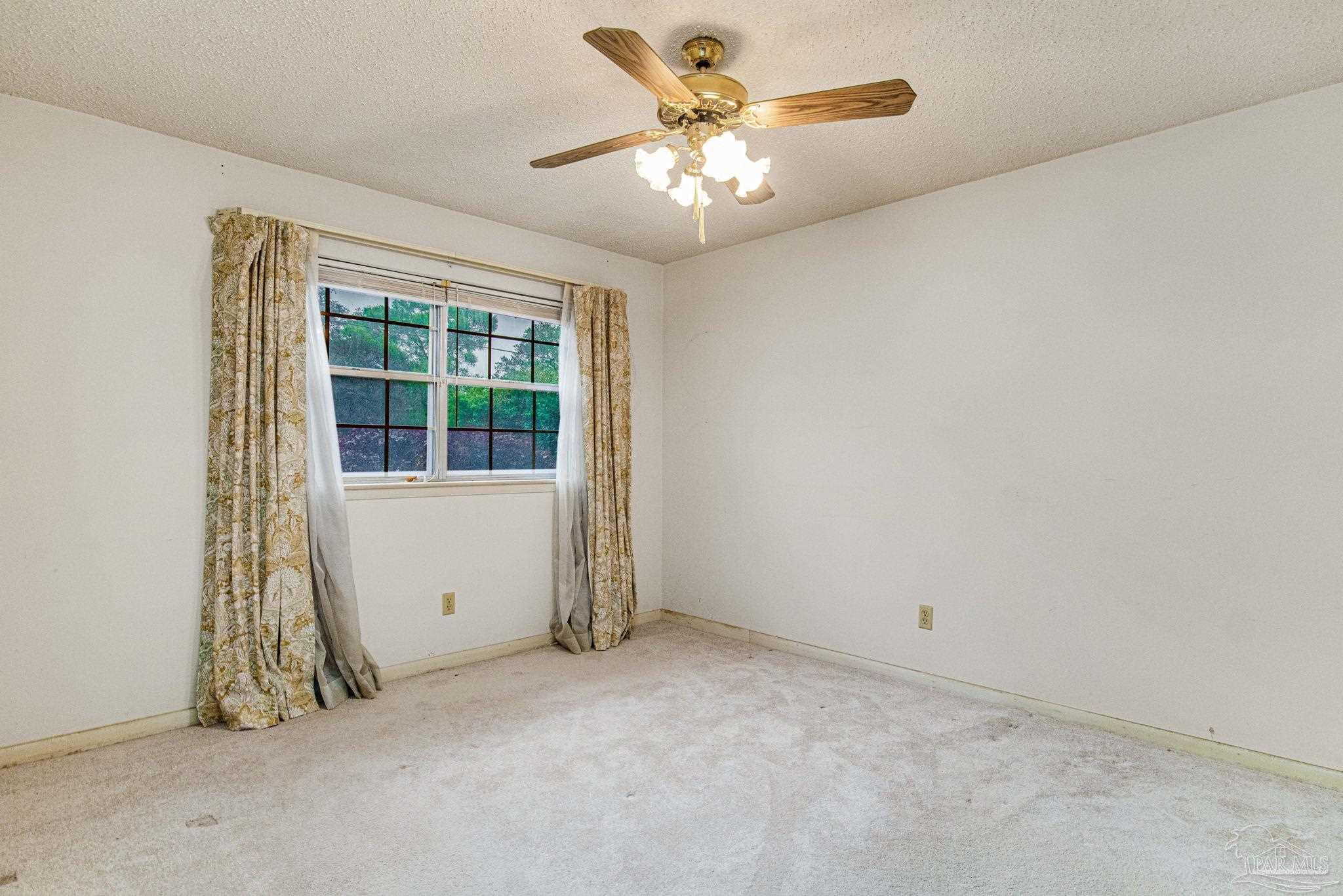 307 N 57th Ave