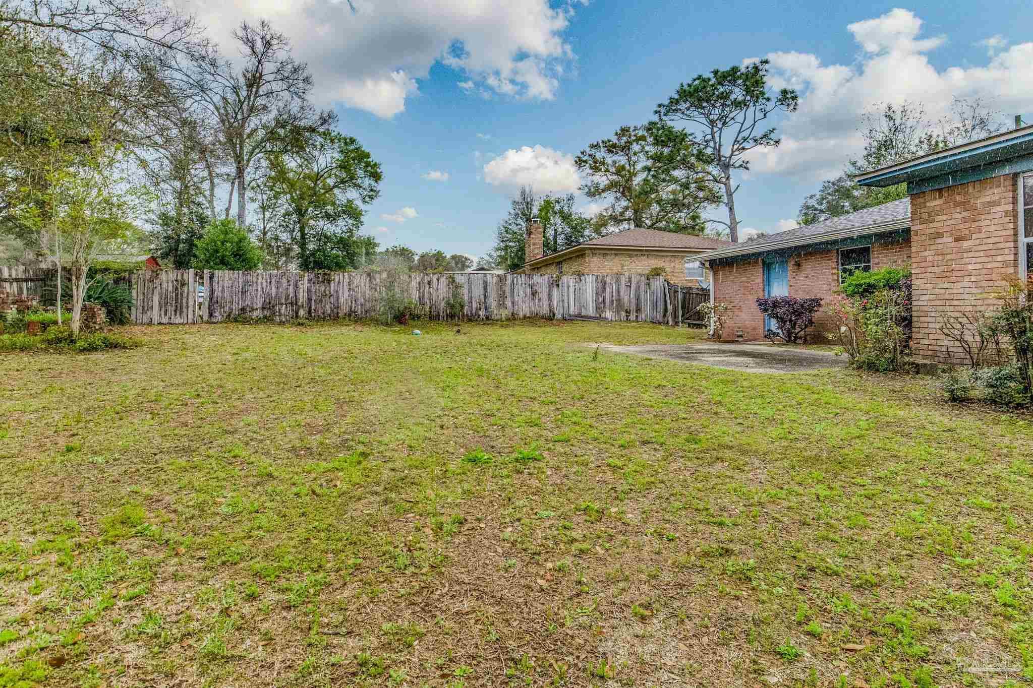 307 N 57th Ave