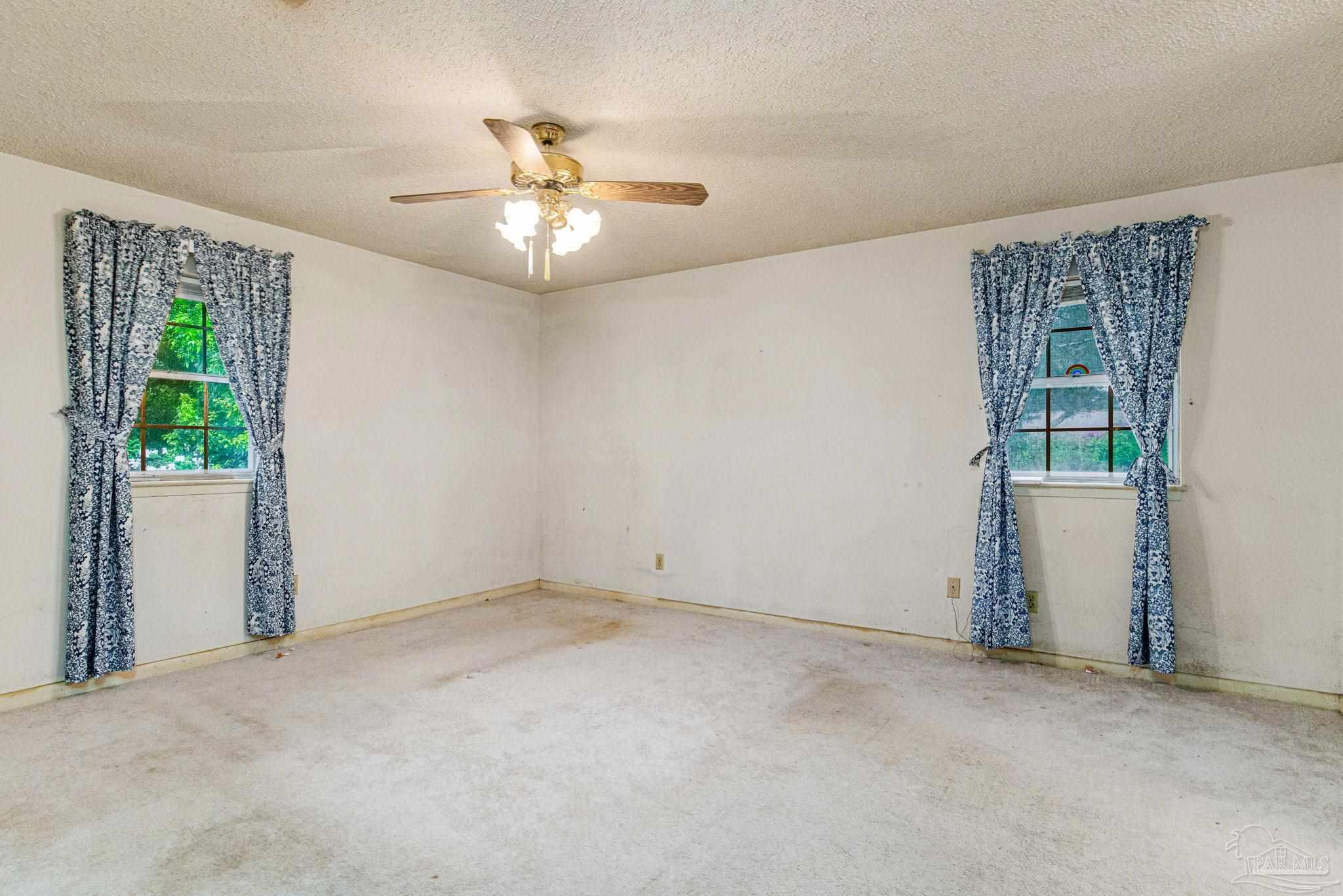 307 N 57th Ave