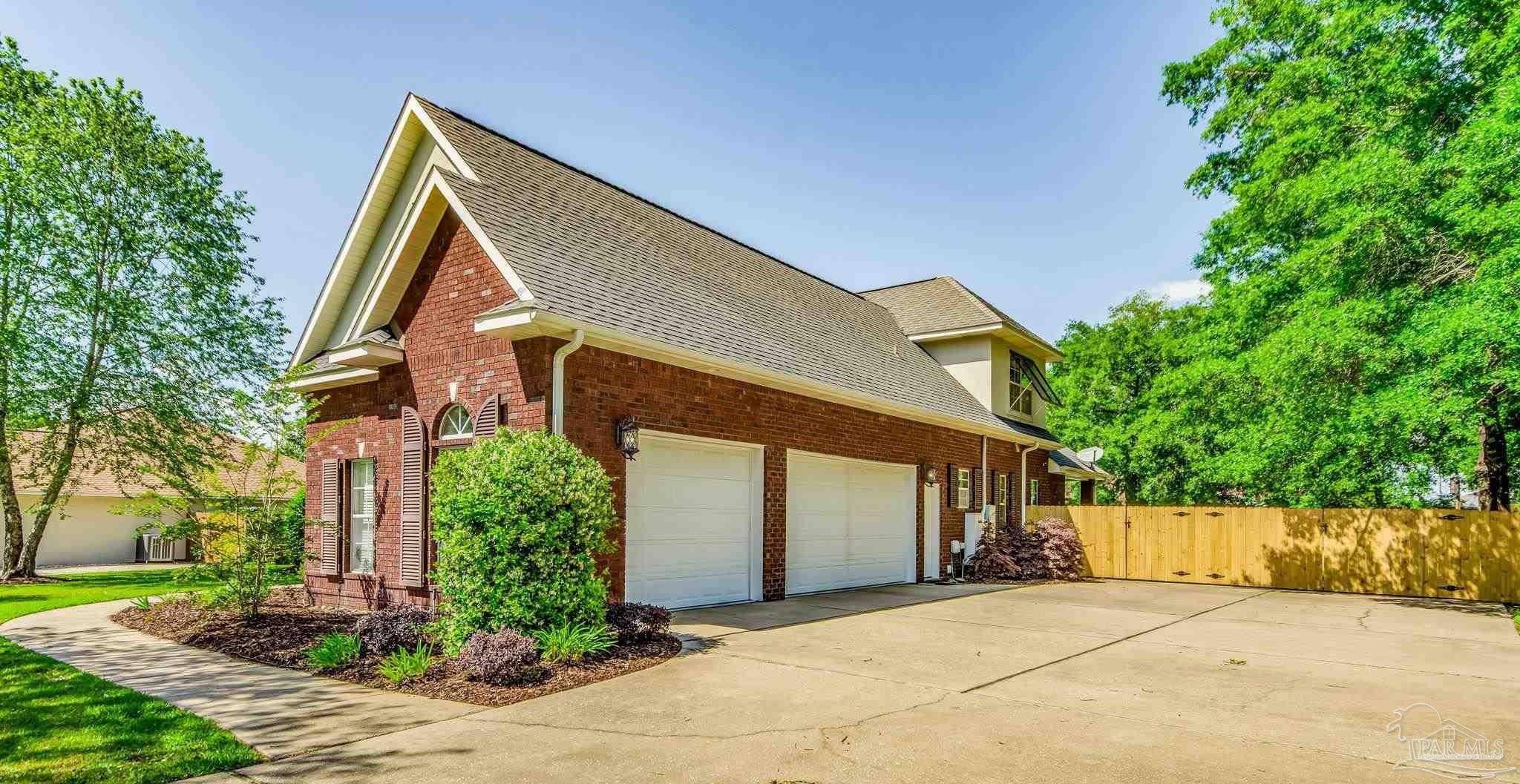 18 Rockwood Rd
