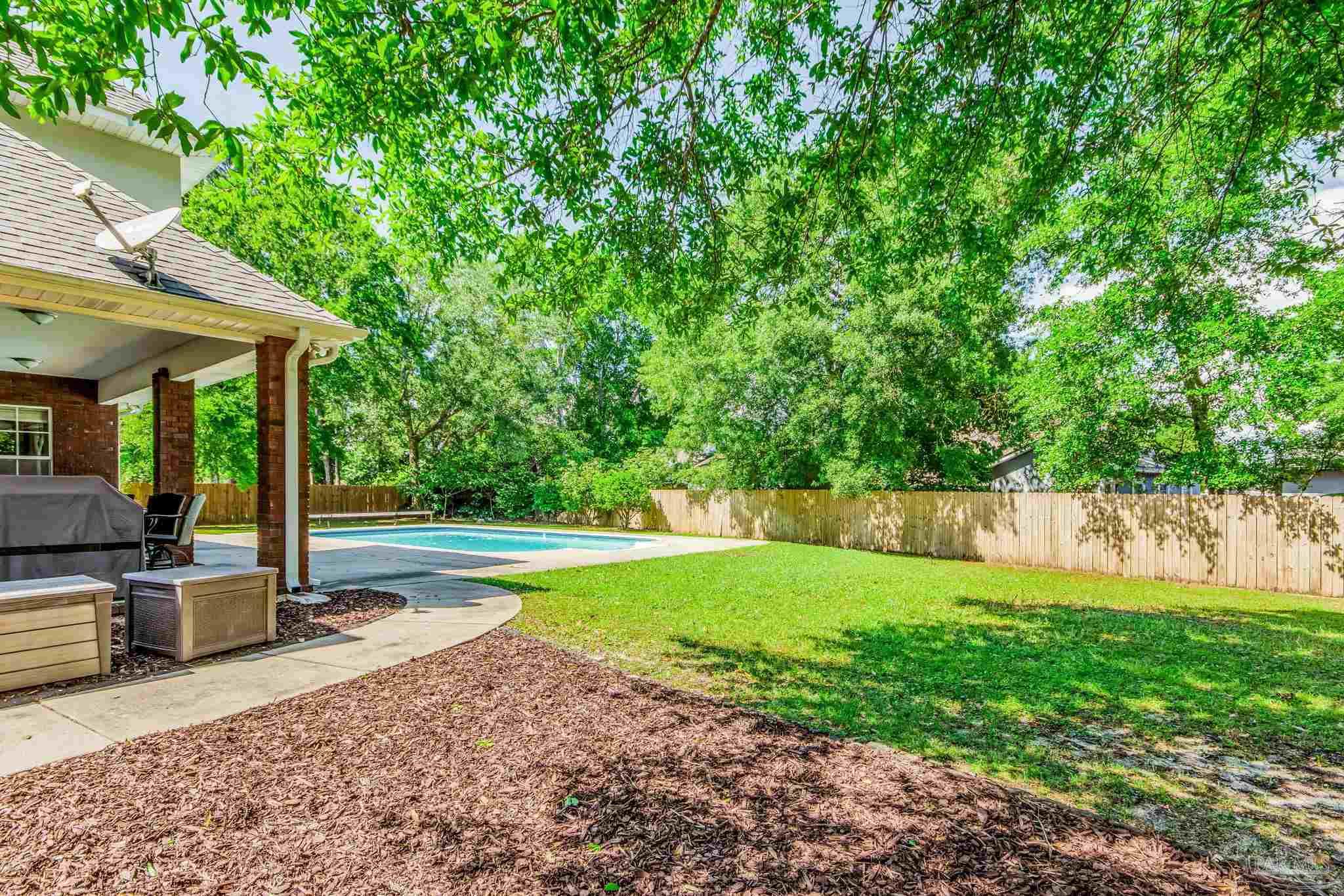 18 Rockwood Rd