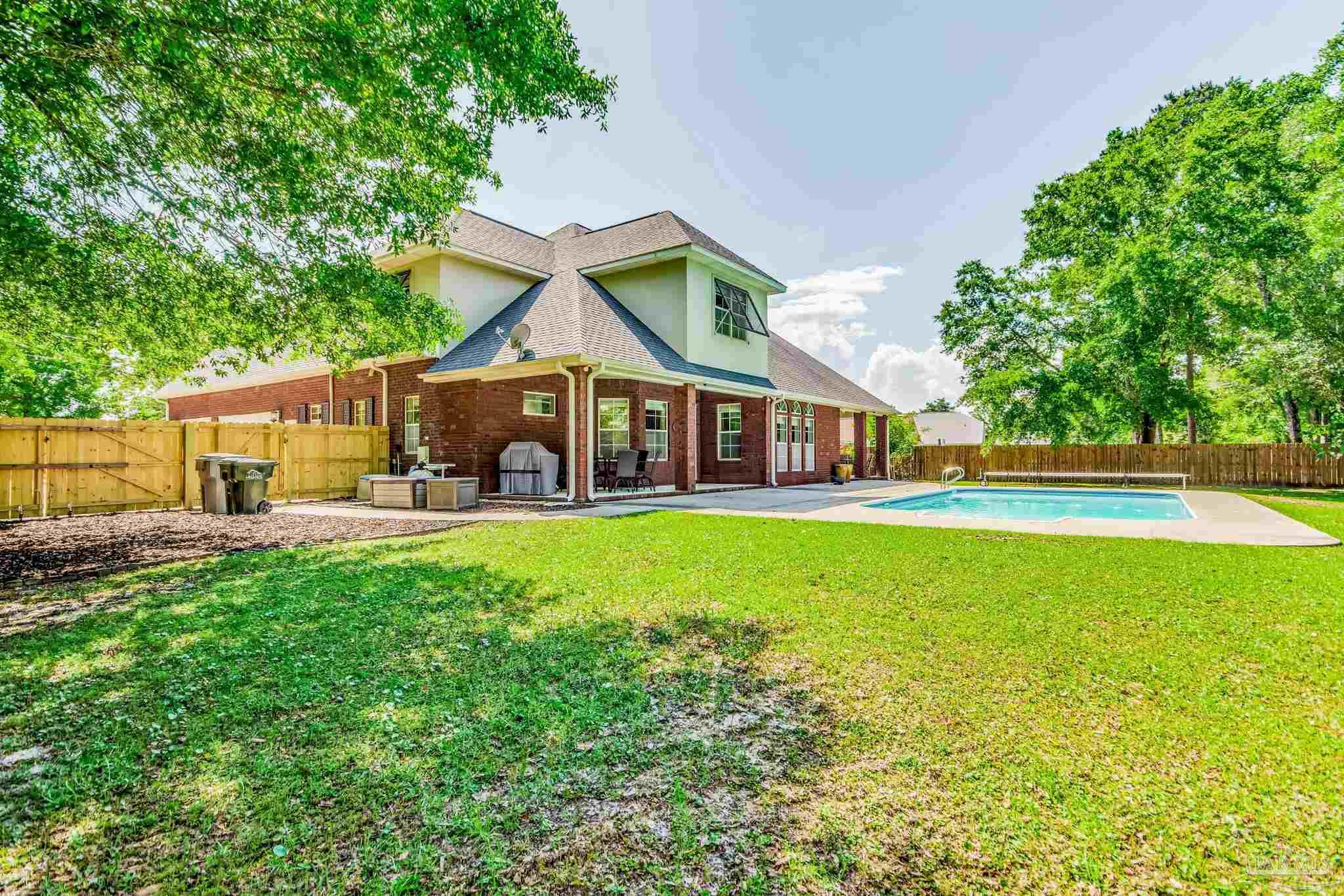 18 Rockwood Rd
