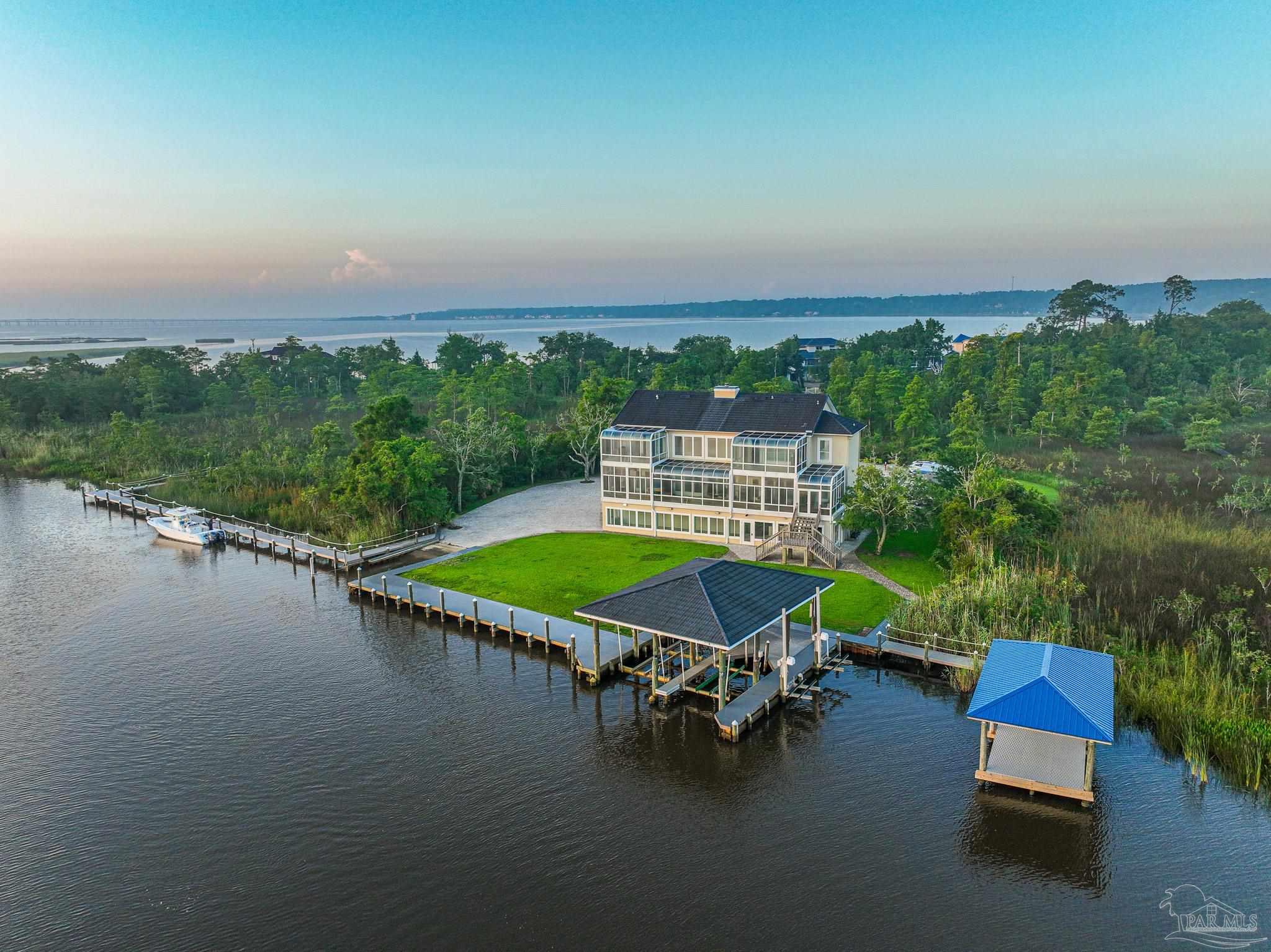 3740 Mackey Cove Dr