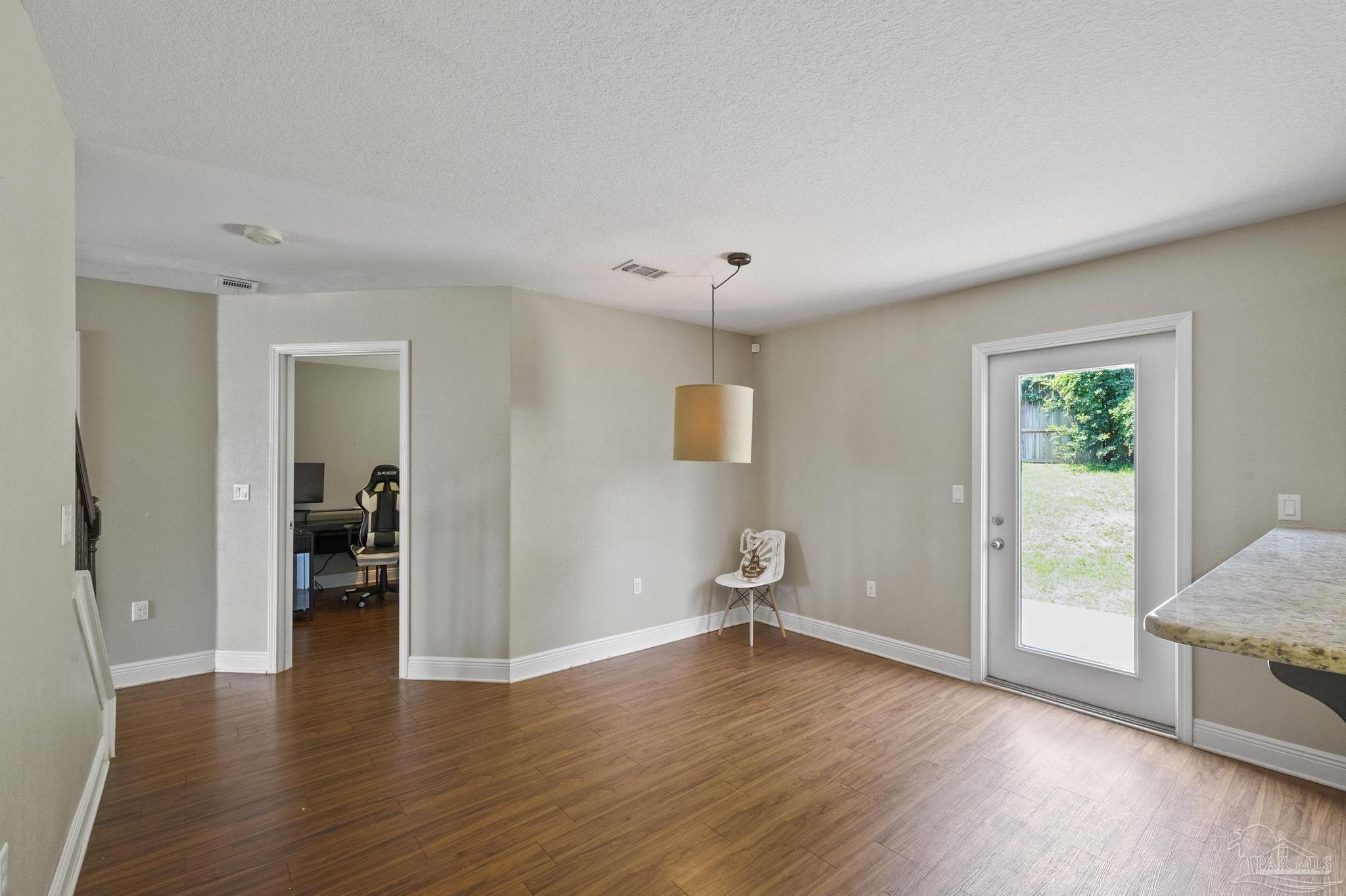 3024 Enclave Ct