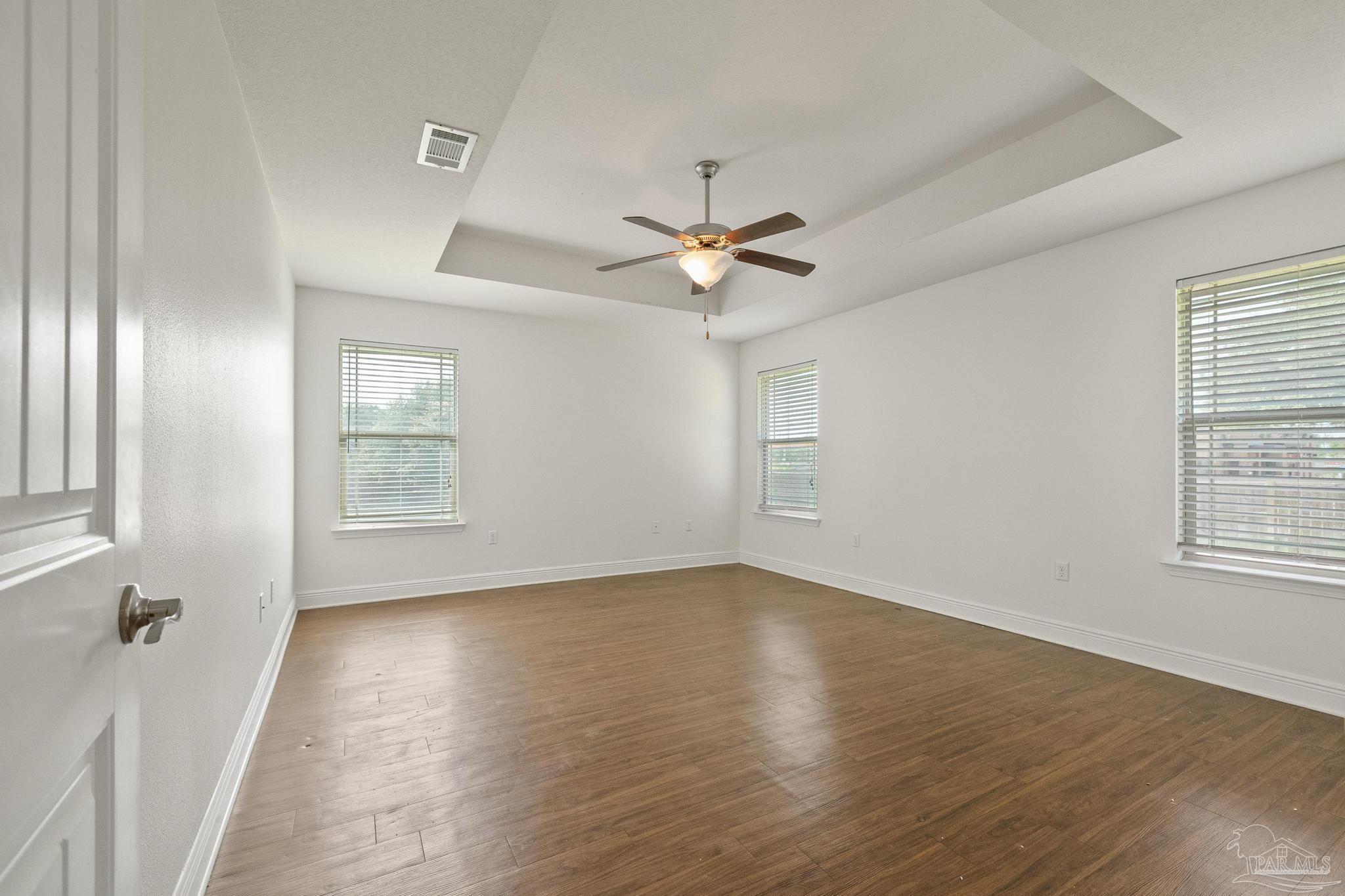 3024 Enclave Ct