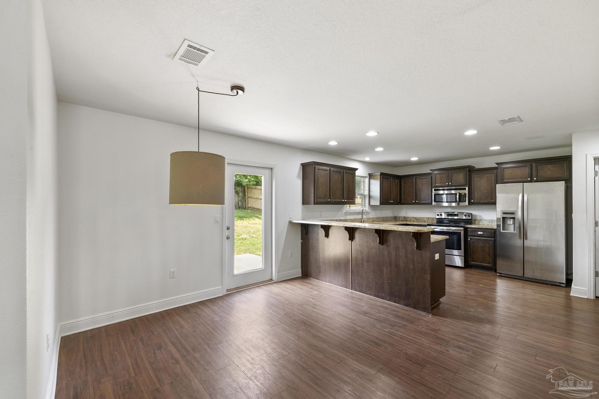 3024 Enclave Ct