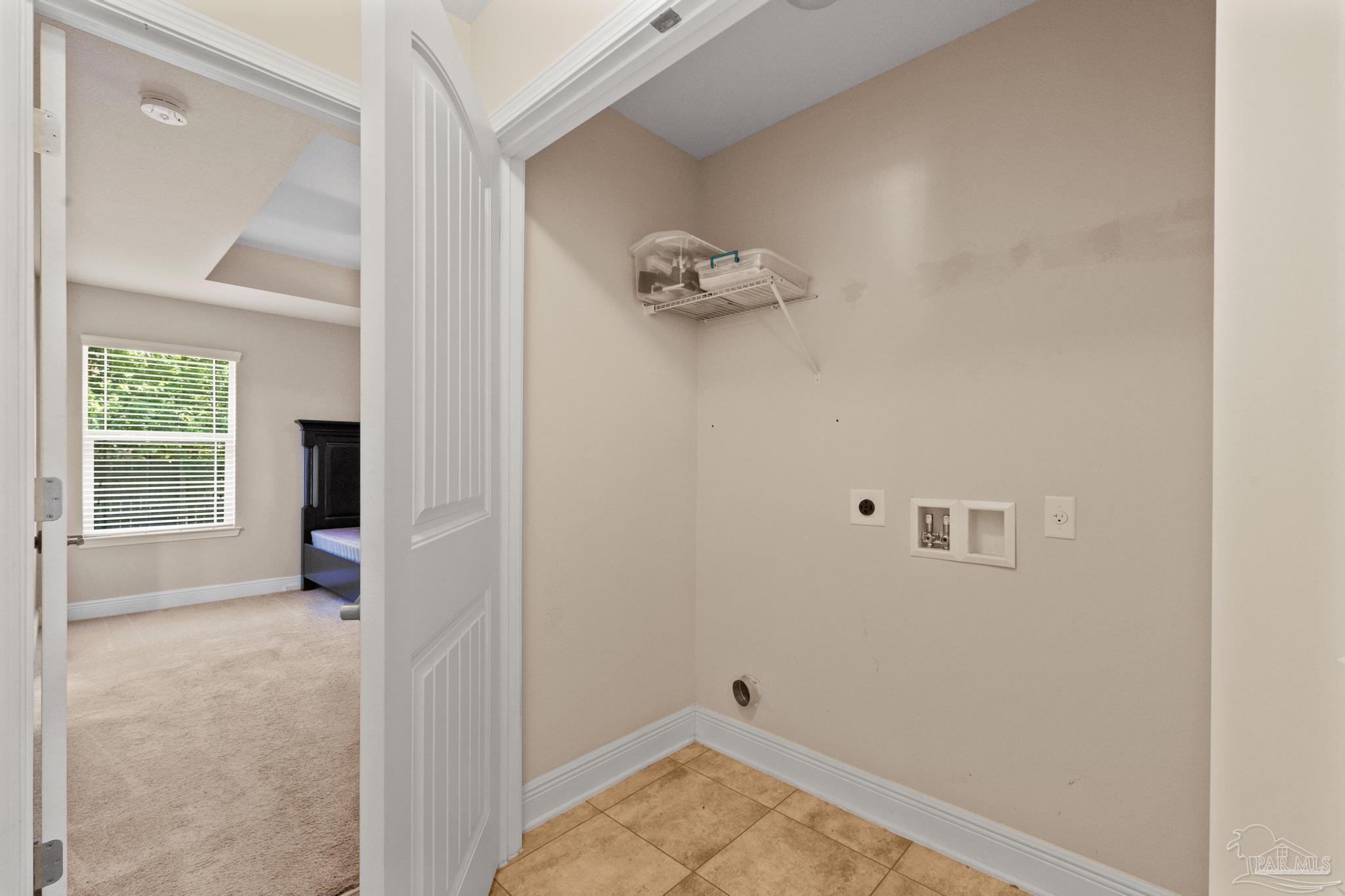 3025 Enclave Ct