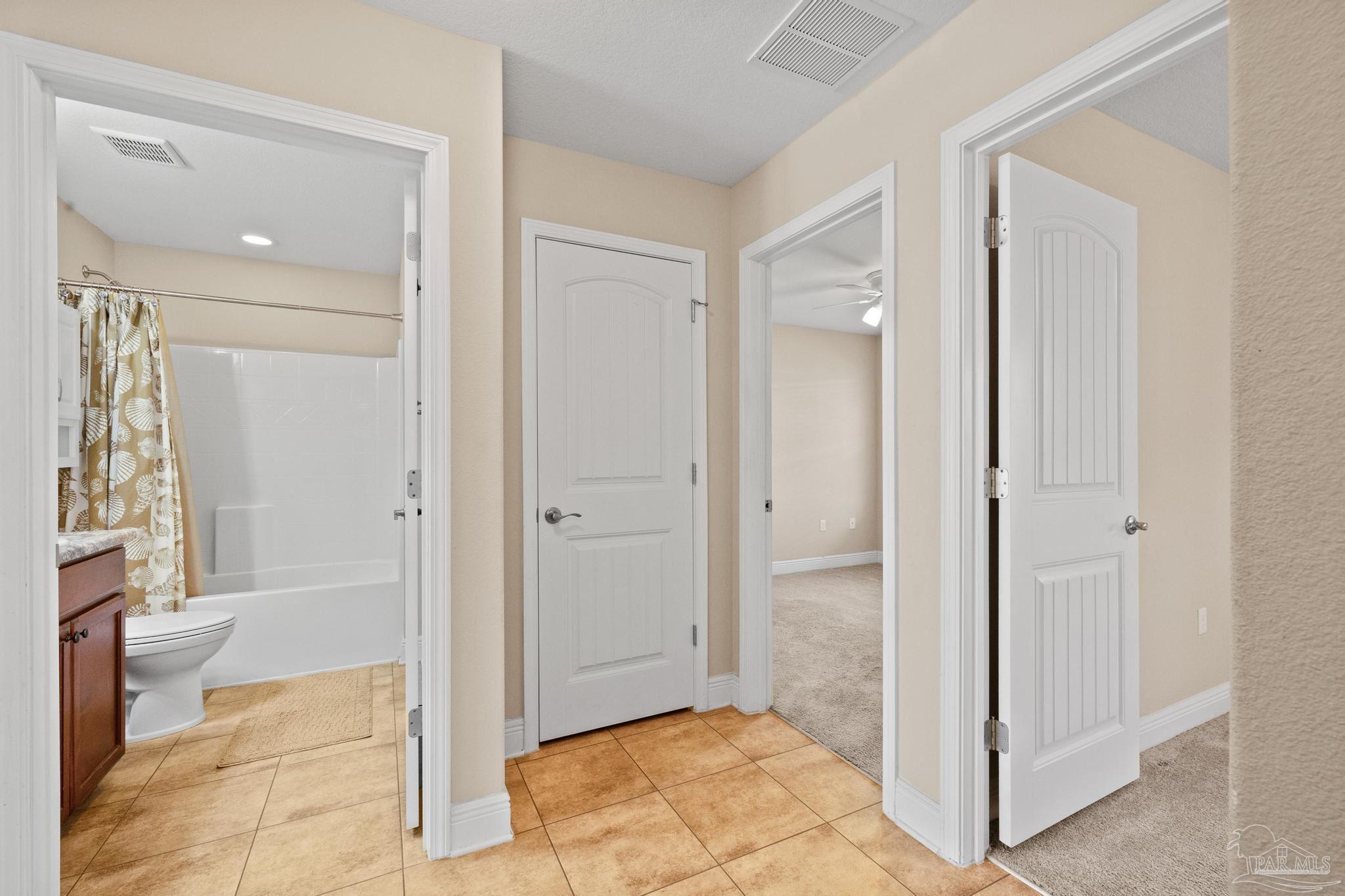 3025 Enclave Ct