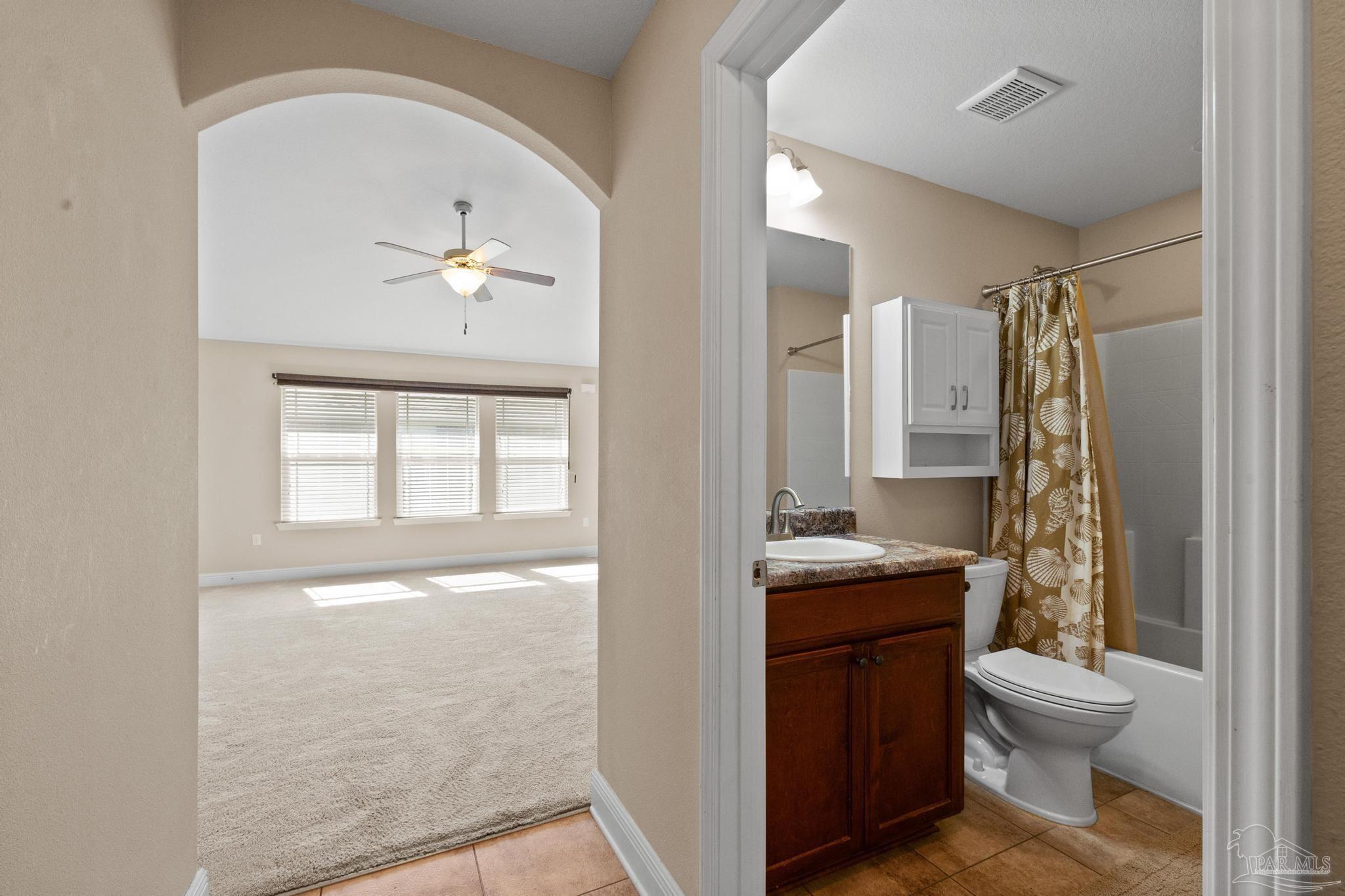 3025 Enclave Ct