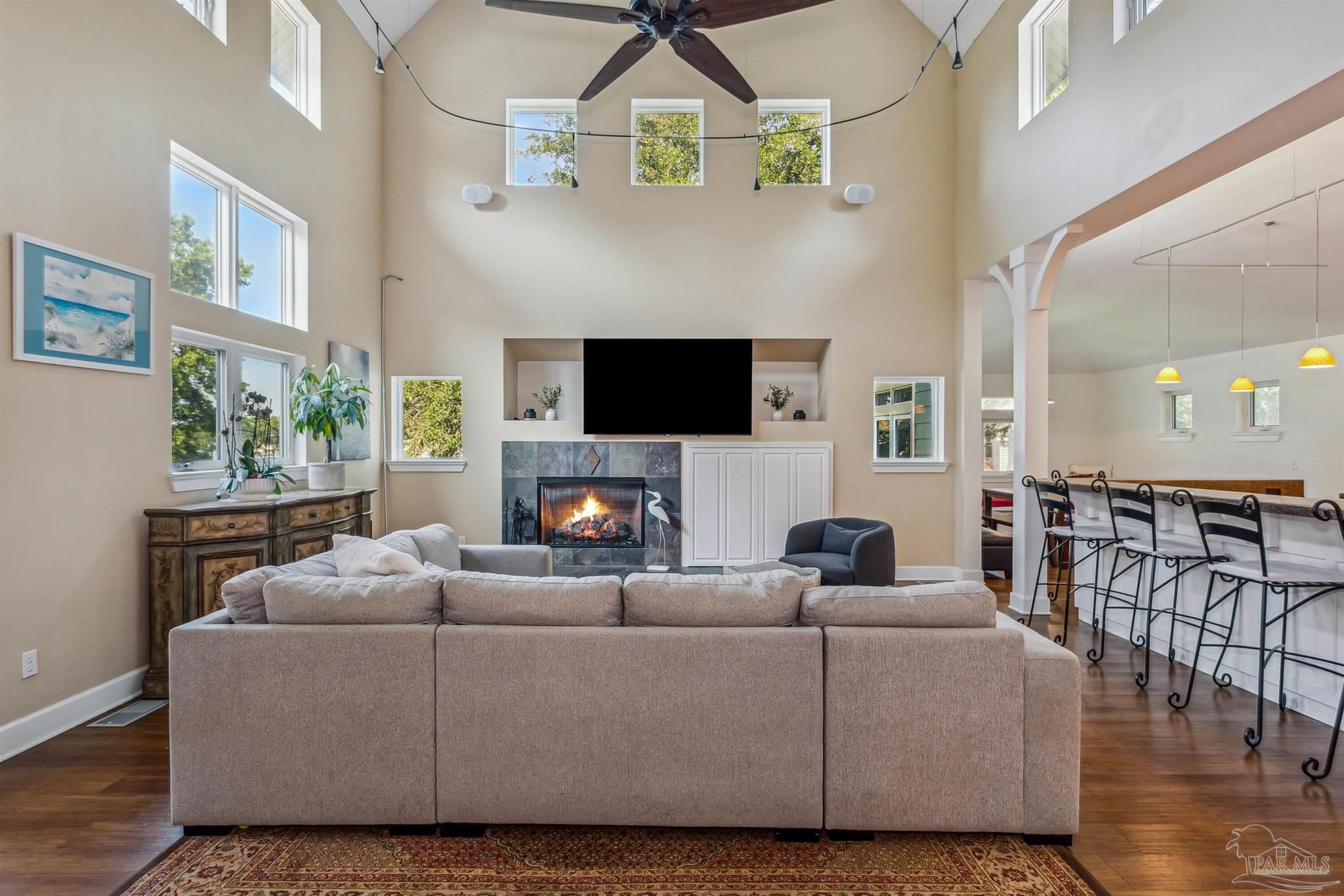 4649 Soundside Dr