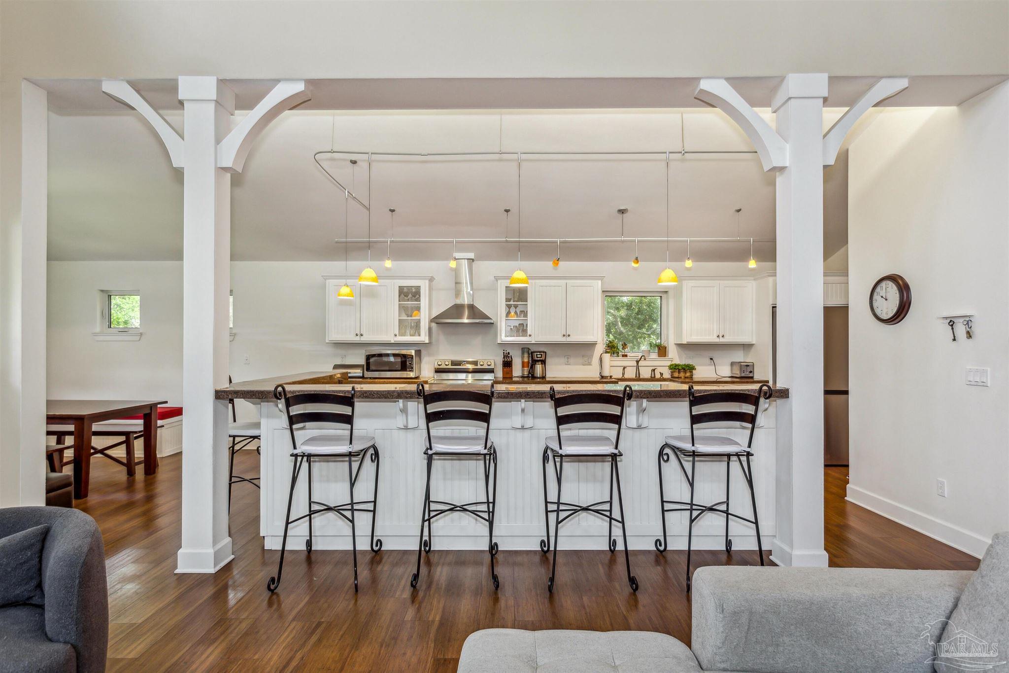 4649 Soundside Dr