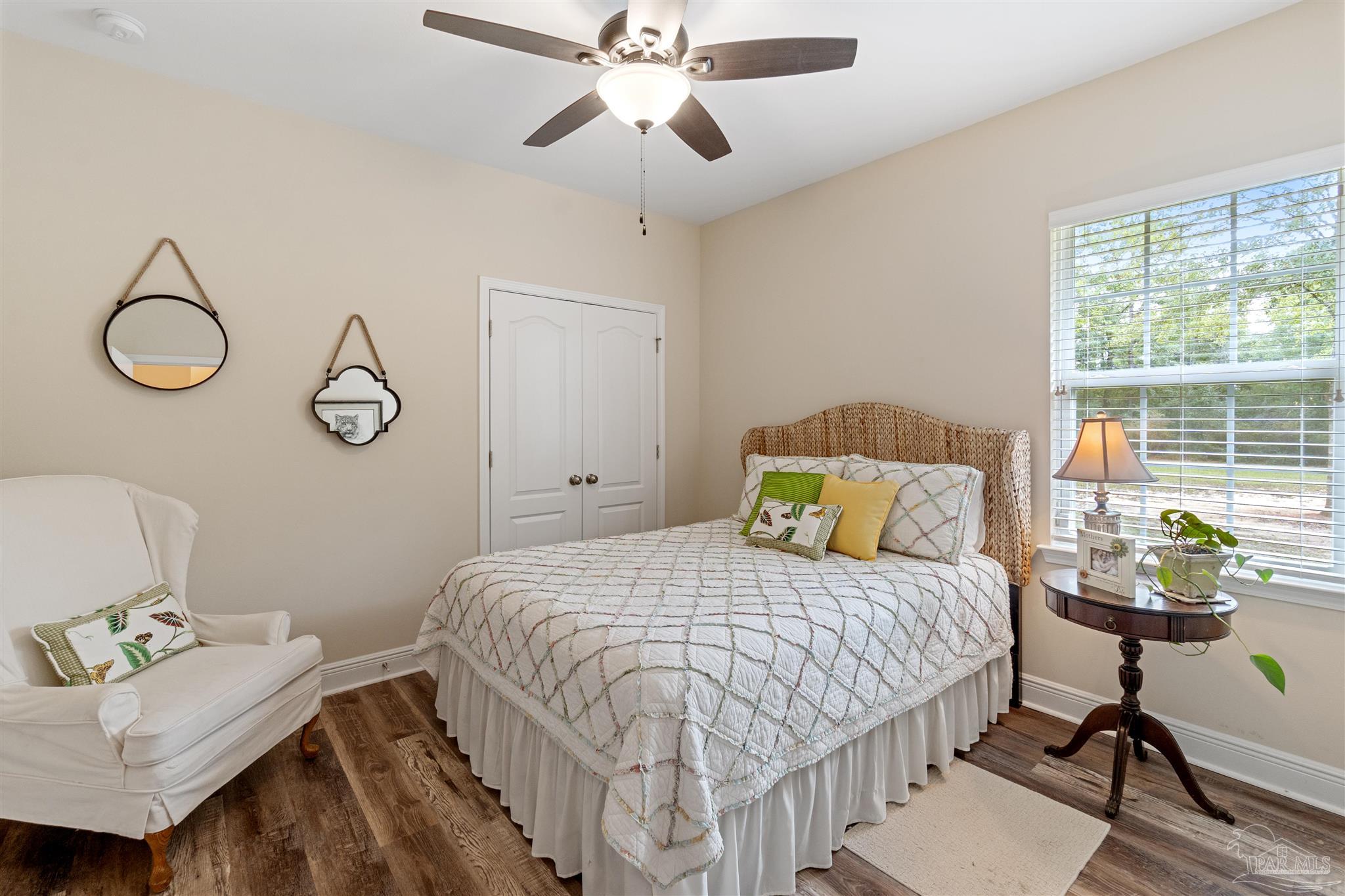 6994 Foxboro Cir