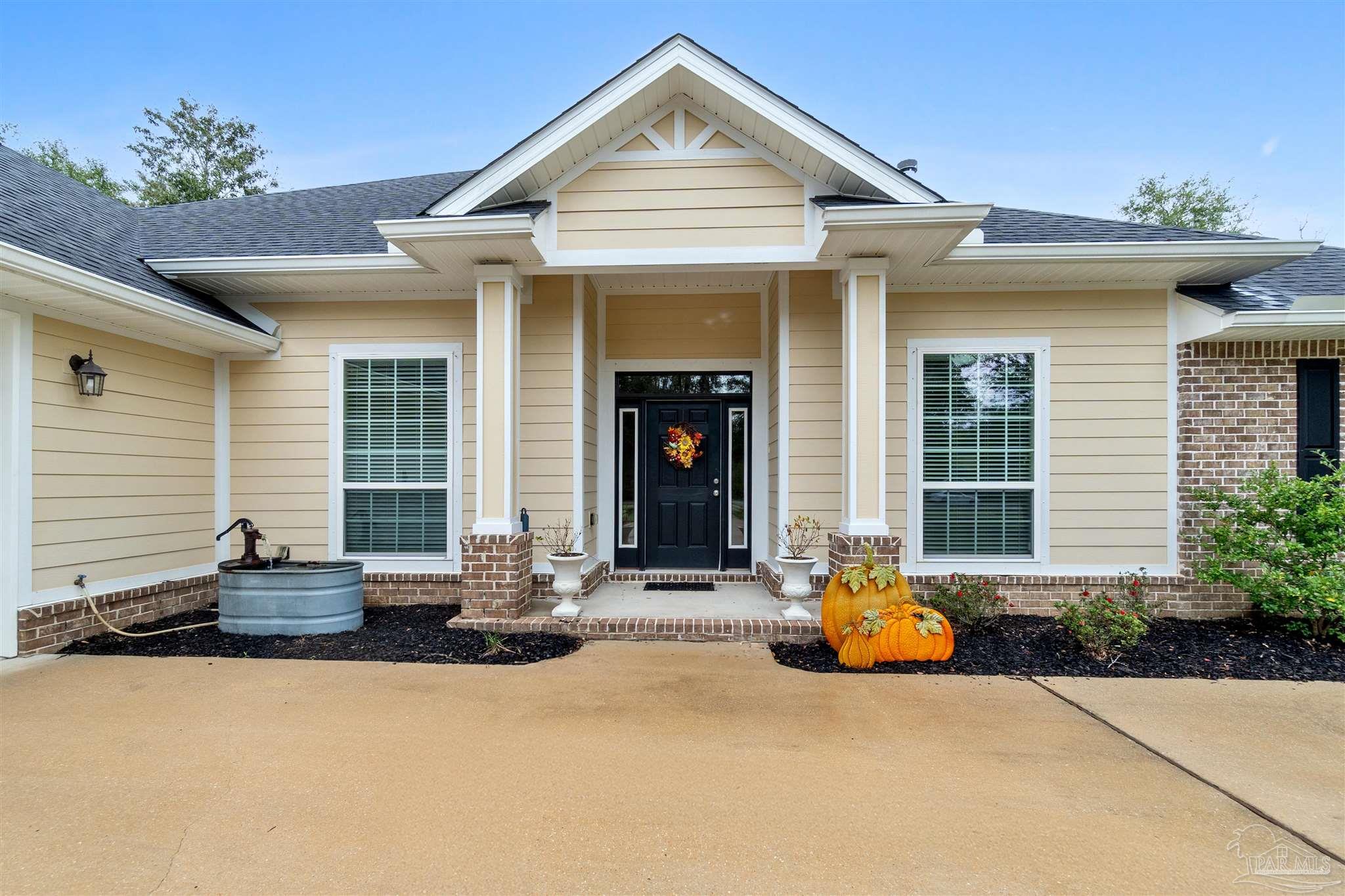 6994 Foxboro Cir