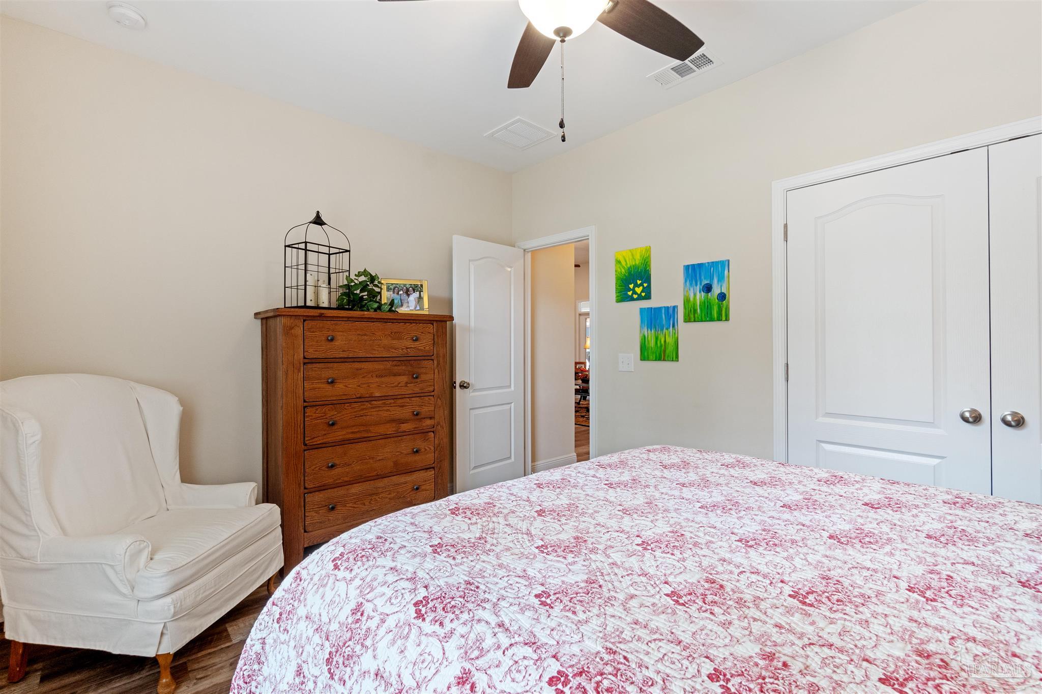 6994 Foxboro Cir