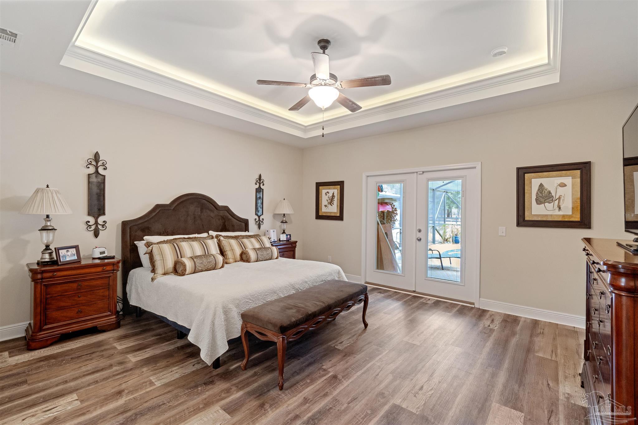 6994 Foxboro Cir