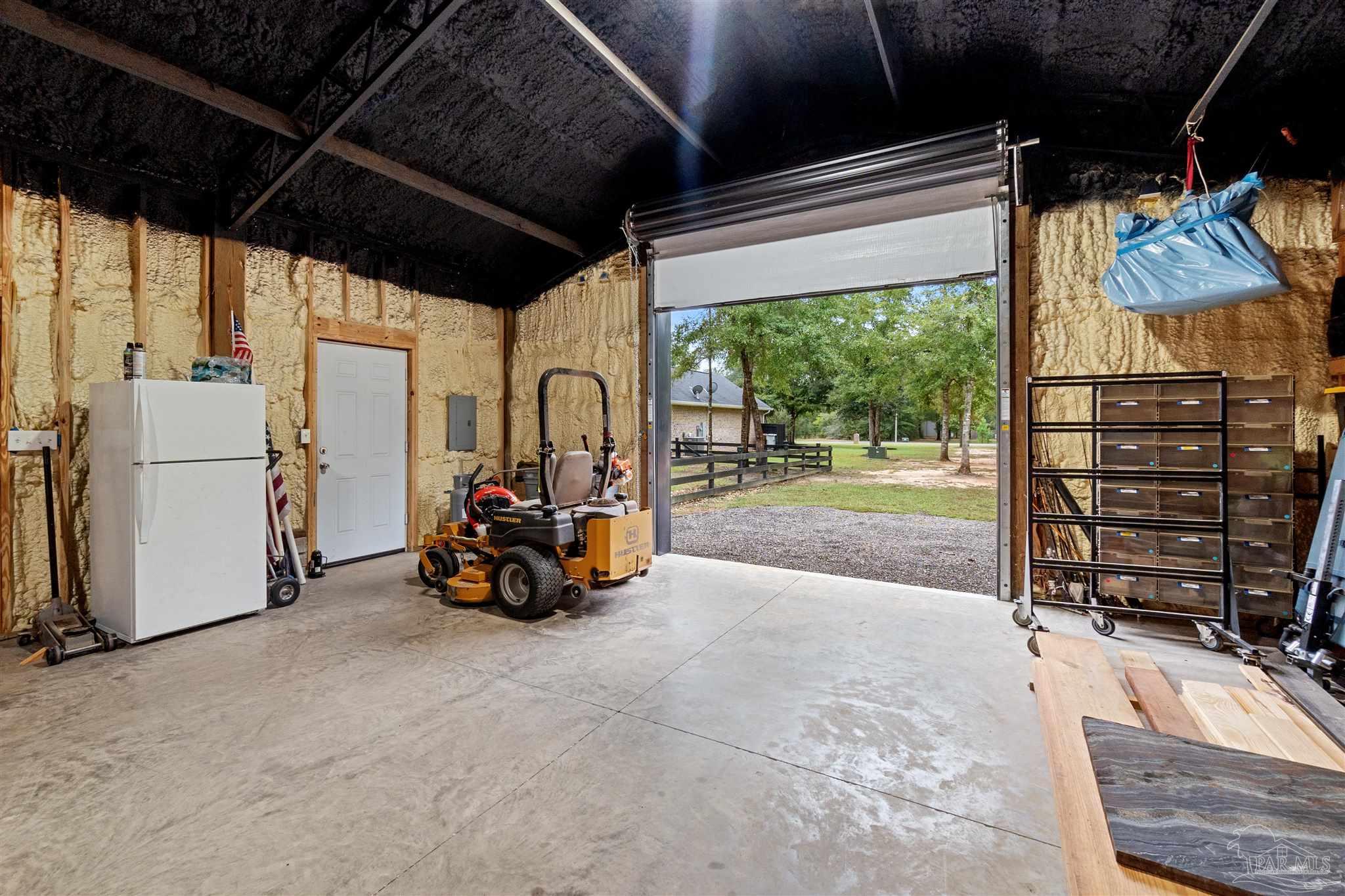 6994 Foxboro Cir