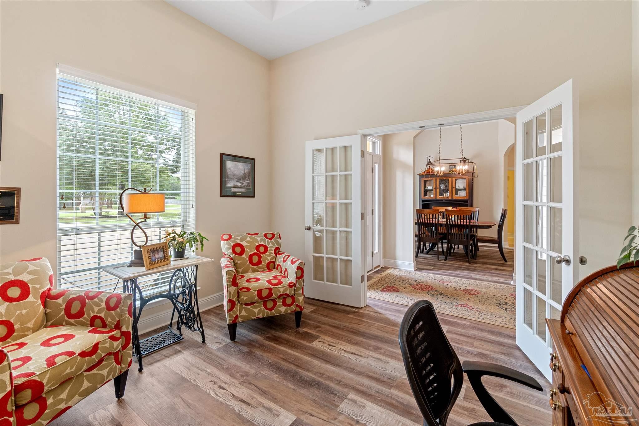 6994 Foxboro Cir