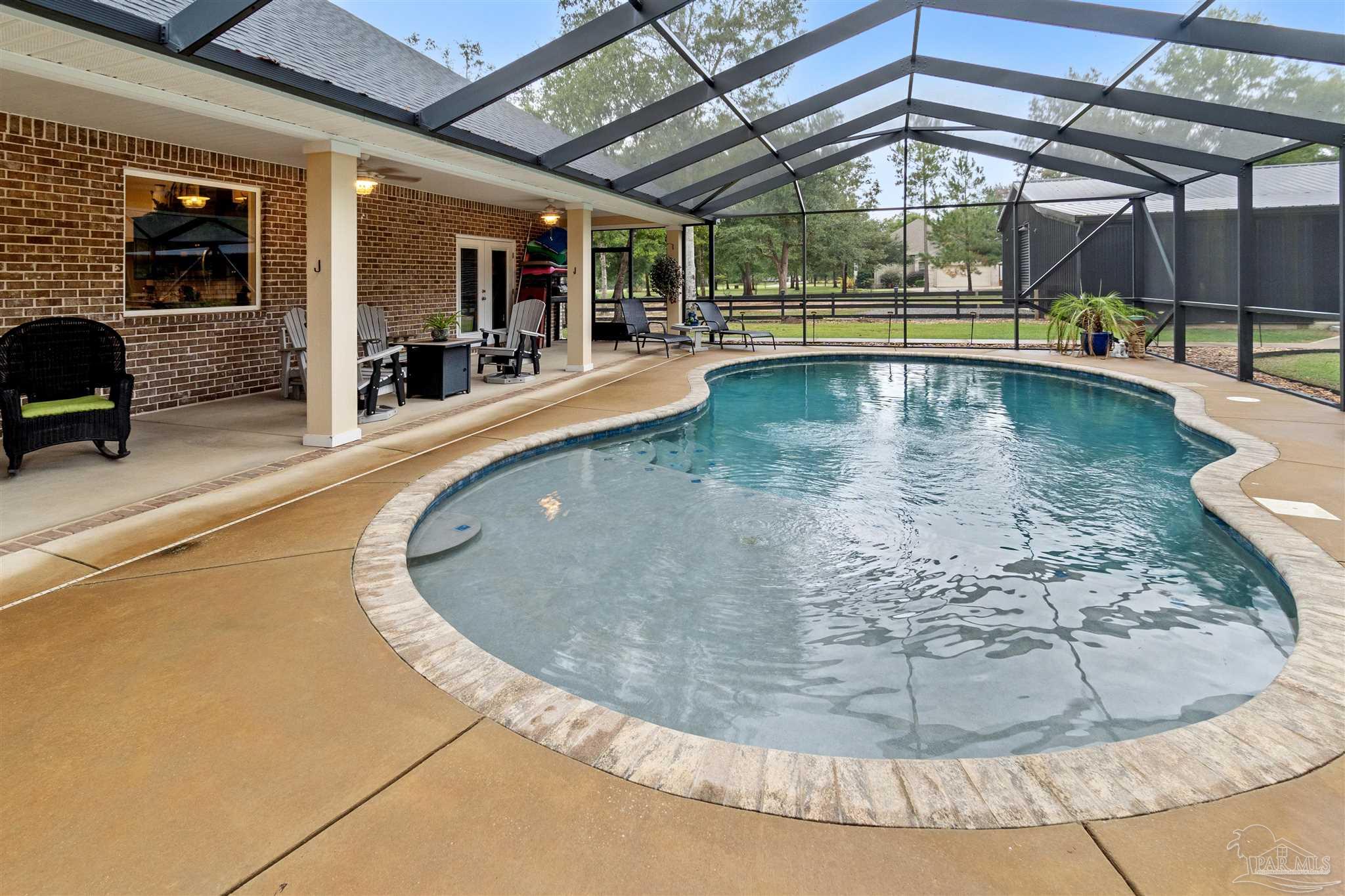 6994 Foxboro Cir