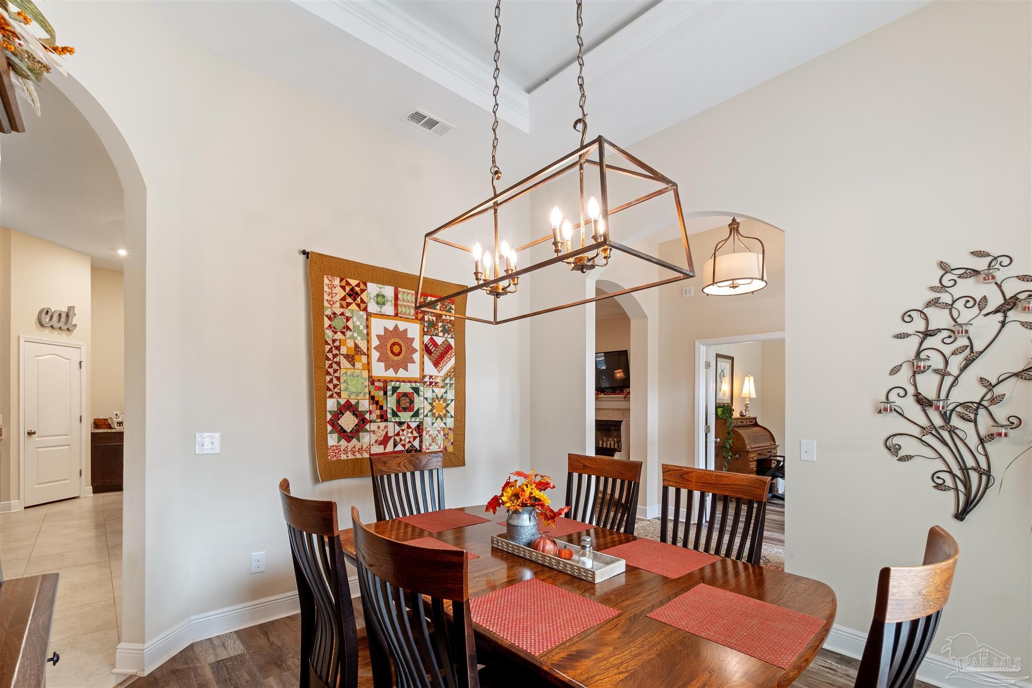 6994 Foxboro Cir