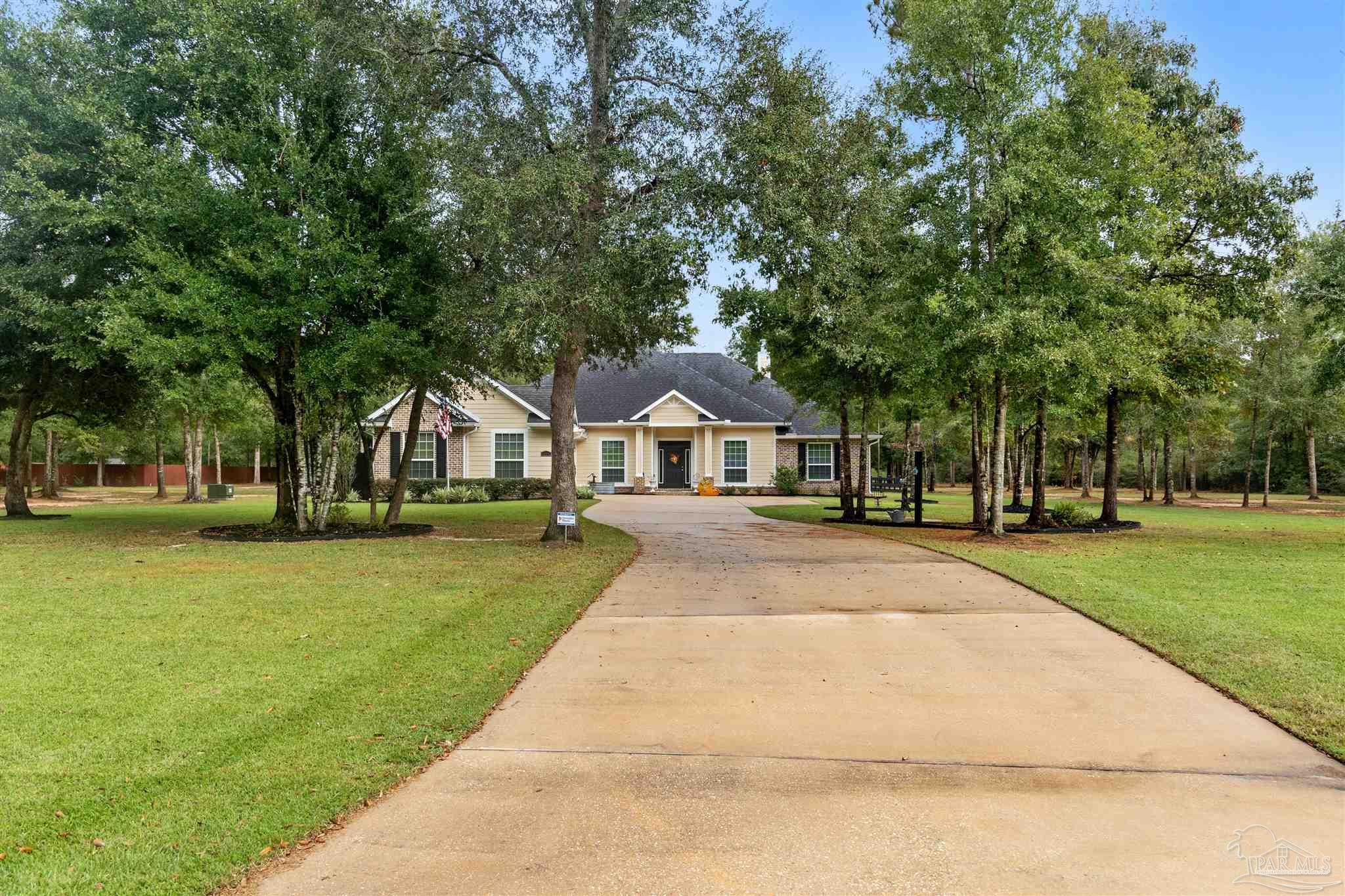 6994 Foxboro Cir