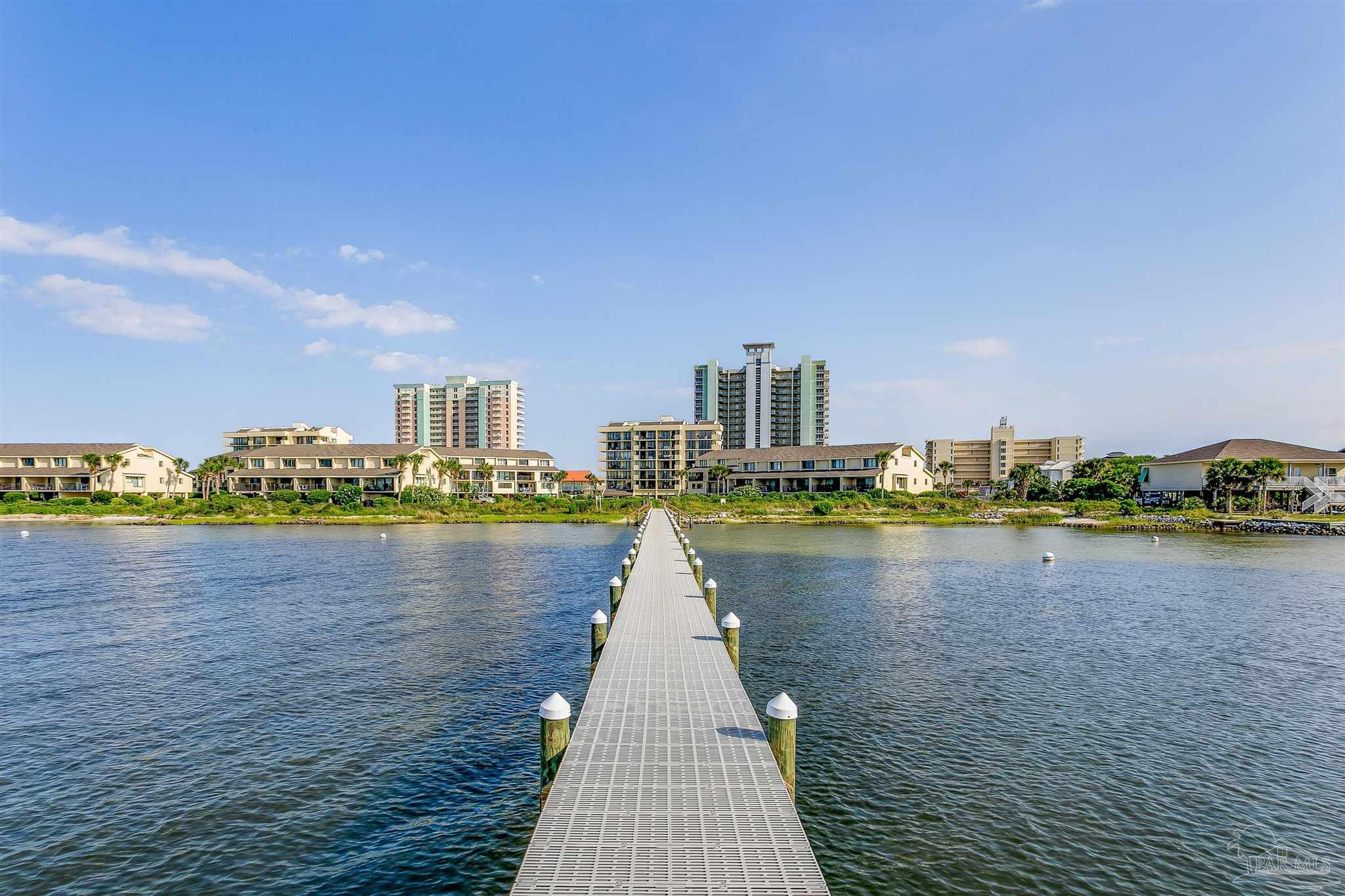 900 Ft Pickens Rd # 413
