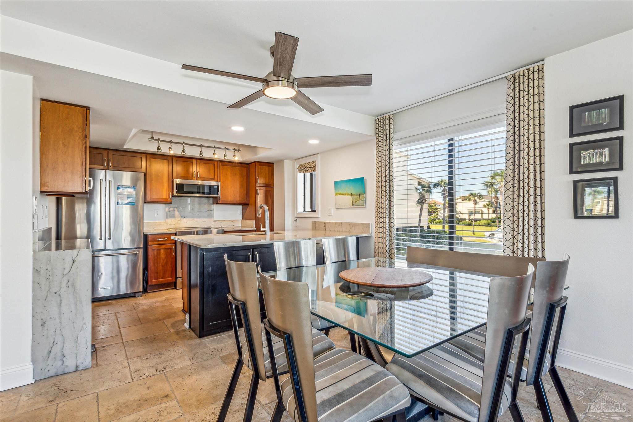 900 Ft Pickens Rd # 413