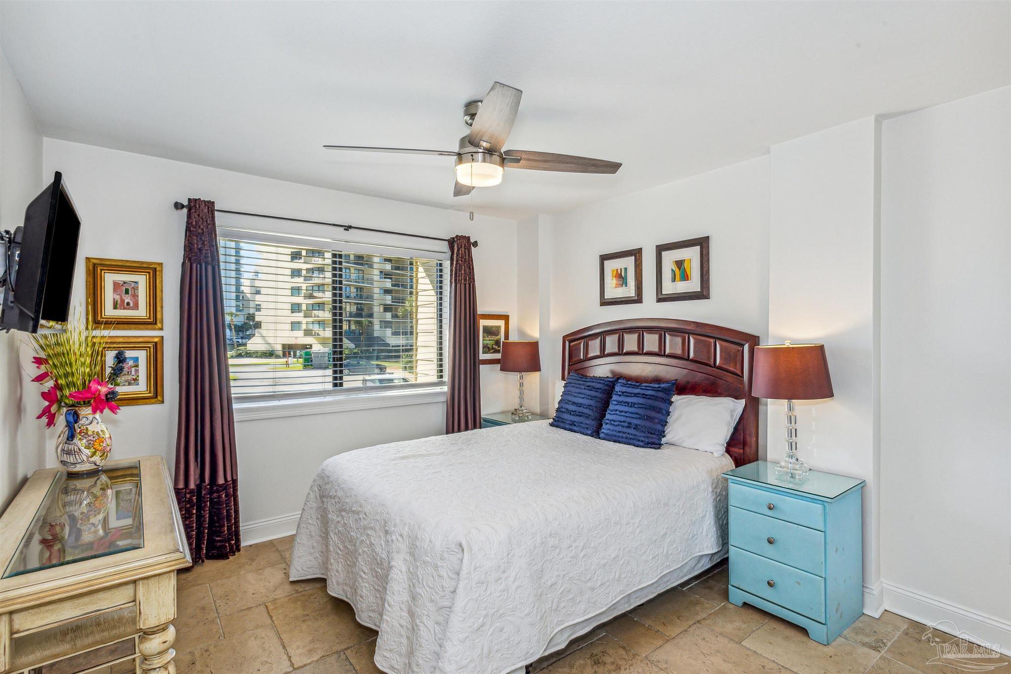 900 Ft Pickens Rd # 413