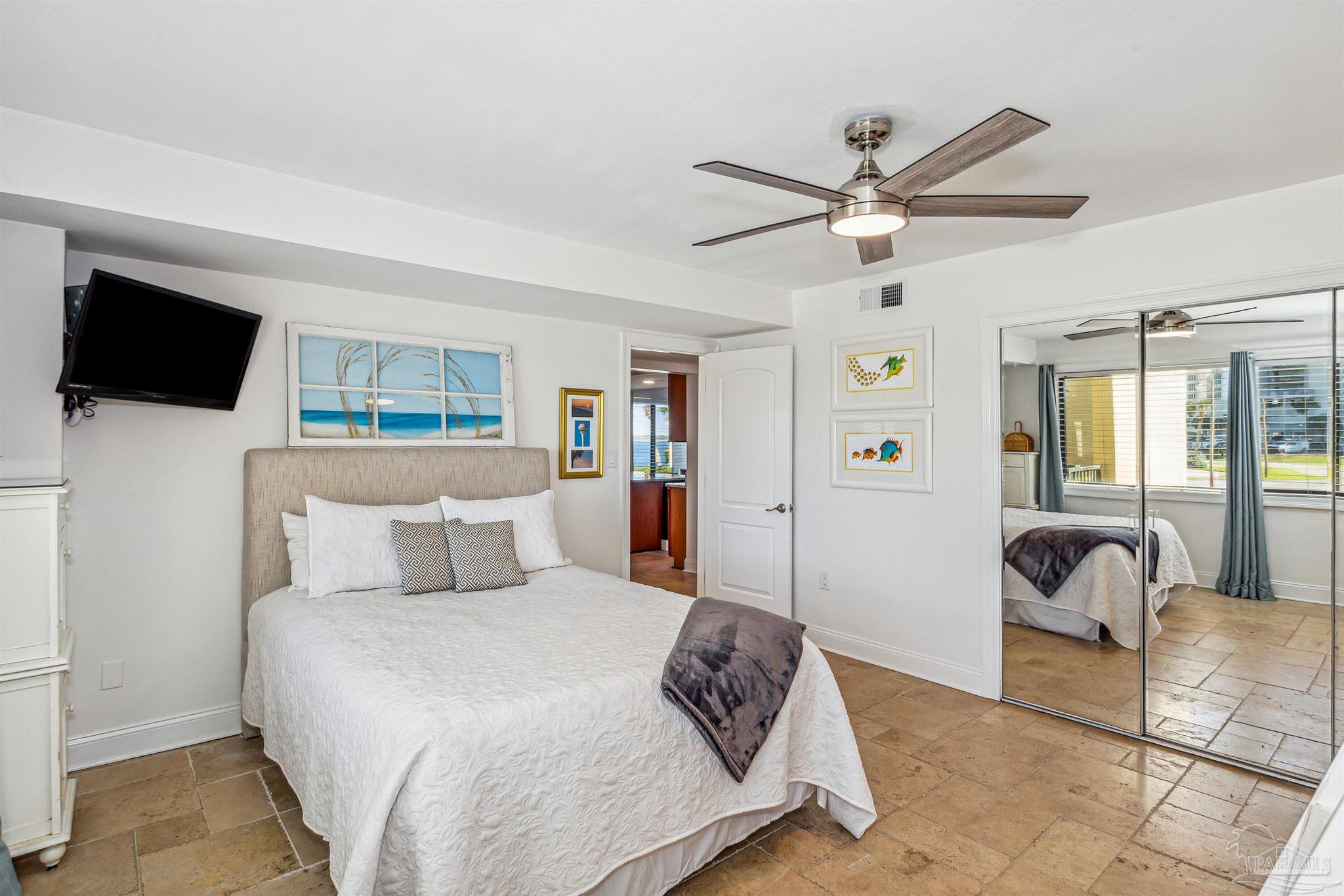 900 Ft Pickens Rd # 413
