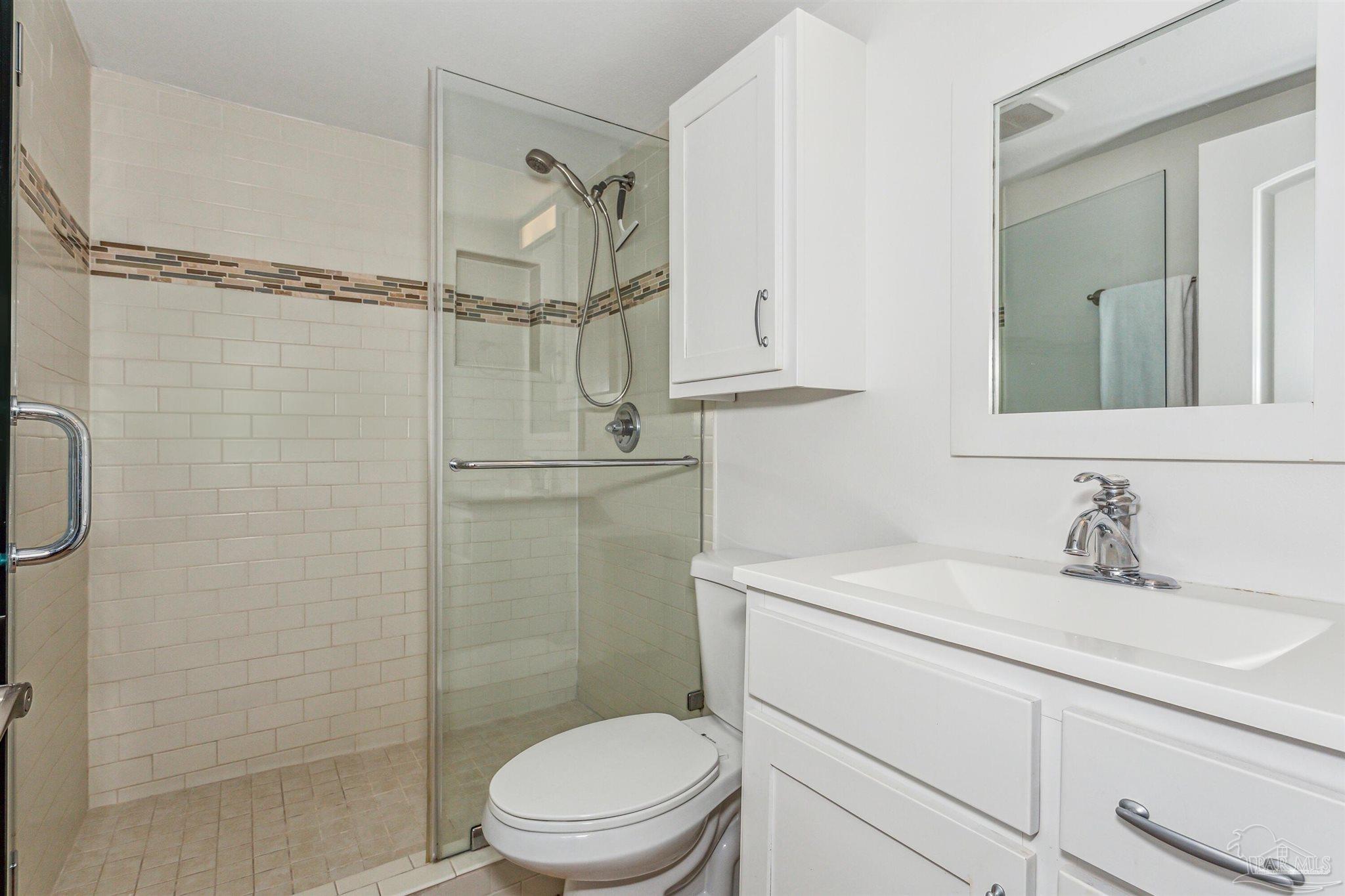 900 Ft Pickens Rd # 413
