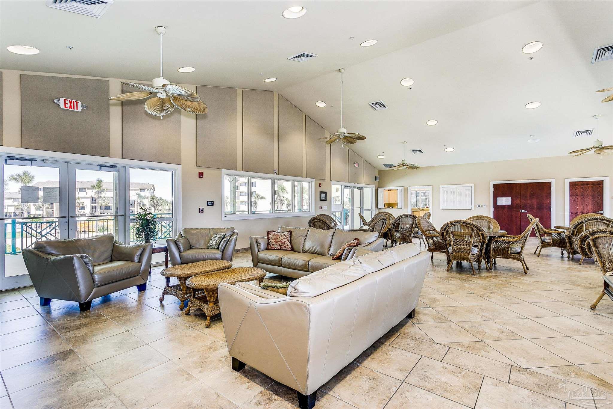 900 Ft Pickens Rd # 413