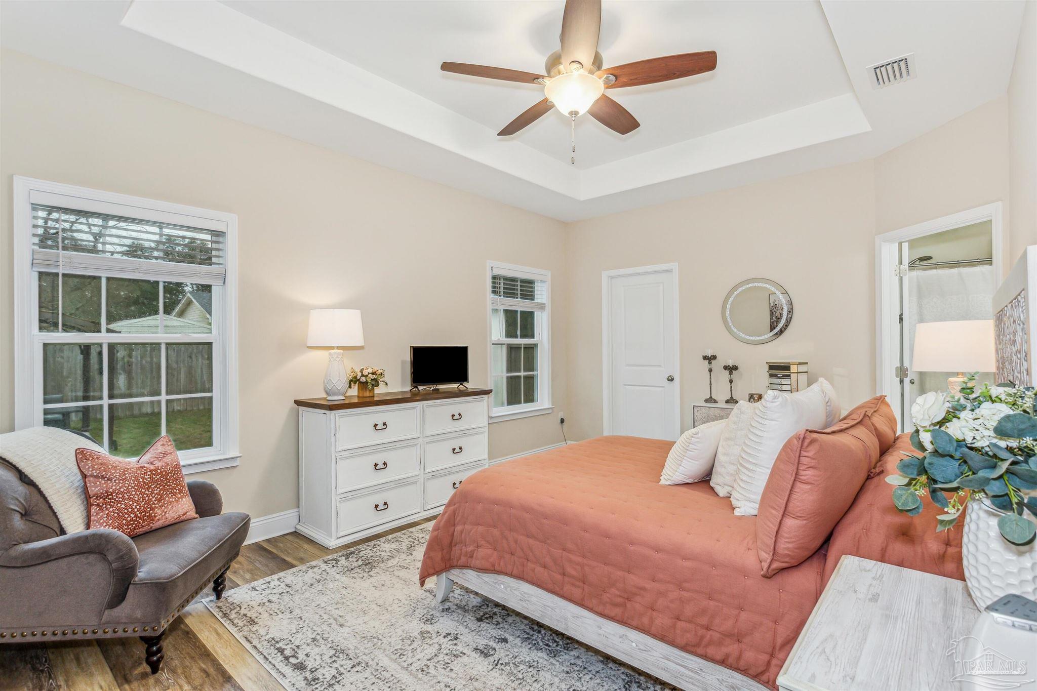 2214 Tom St