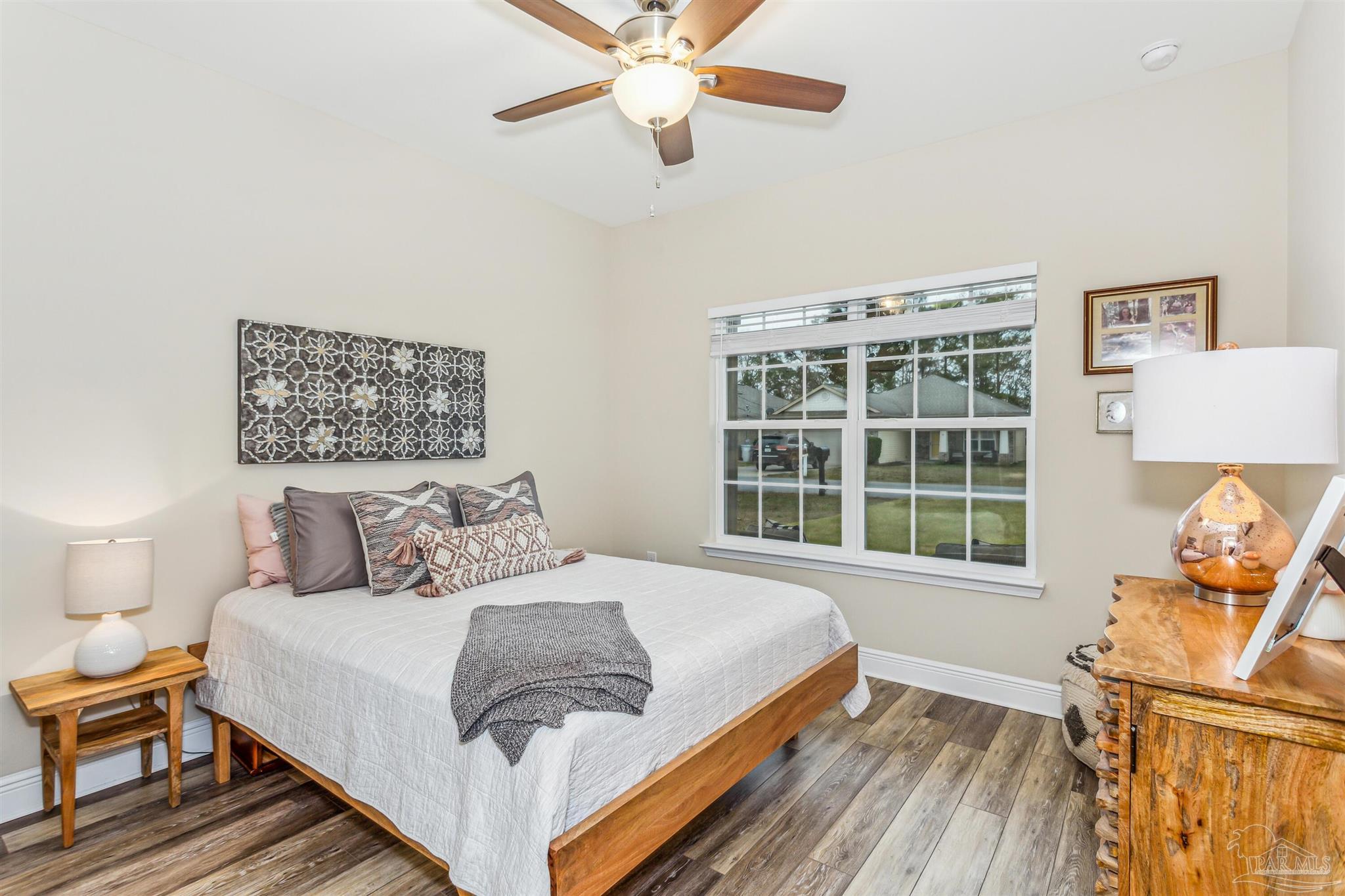 2214 Tom St