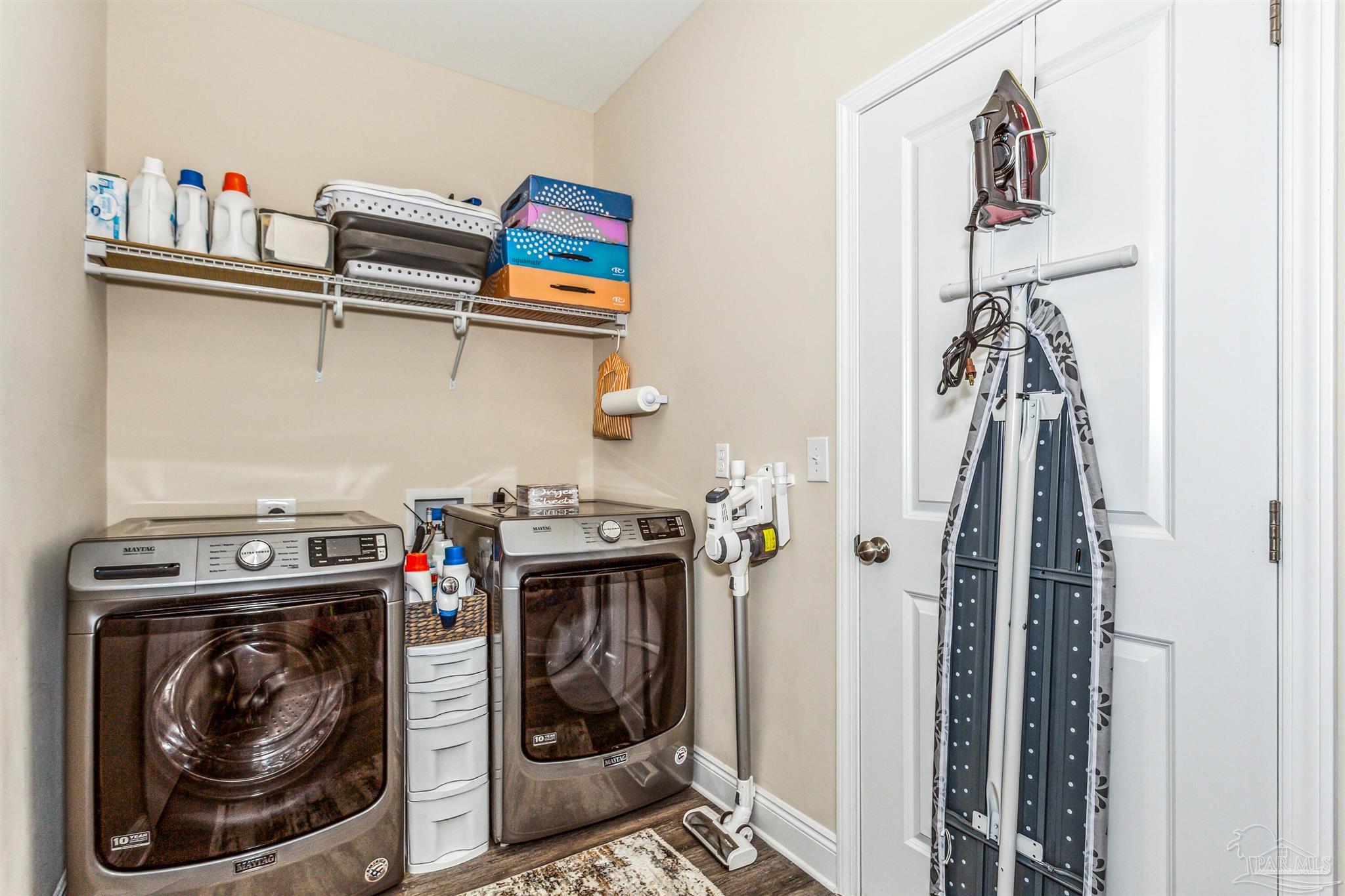 2214 Tom St