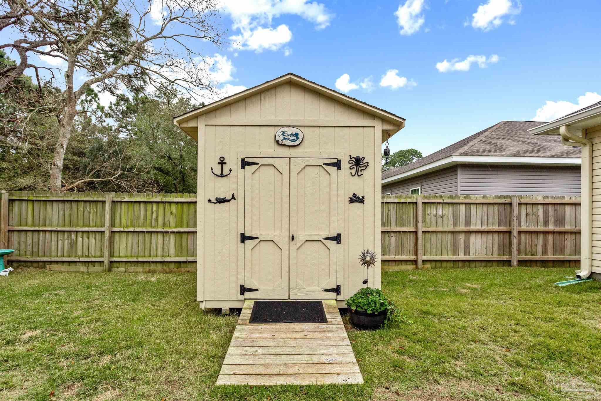 2214 Tom St