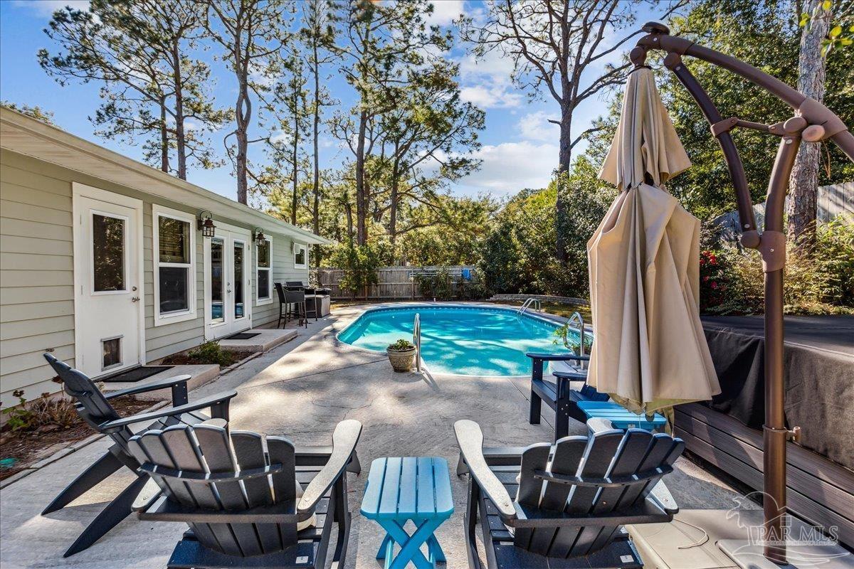 709 Chesapeake Dr