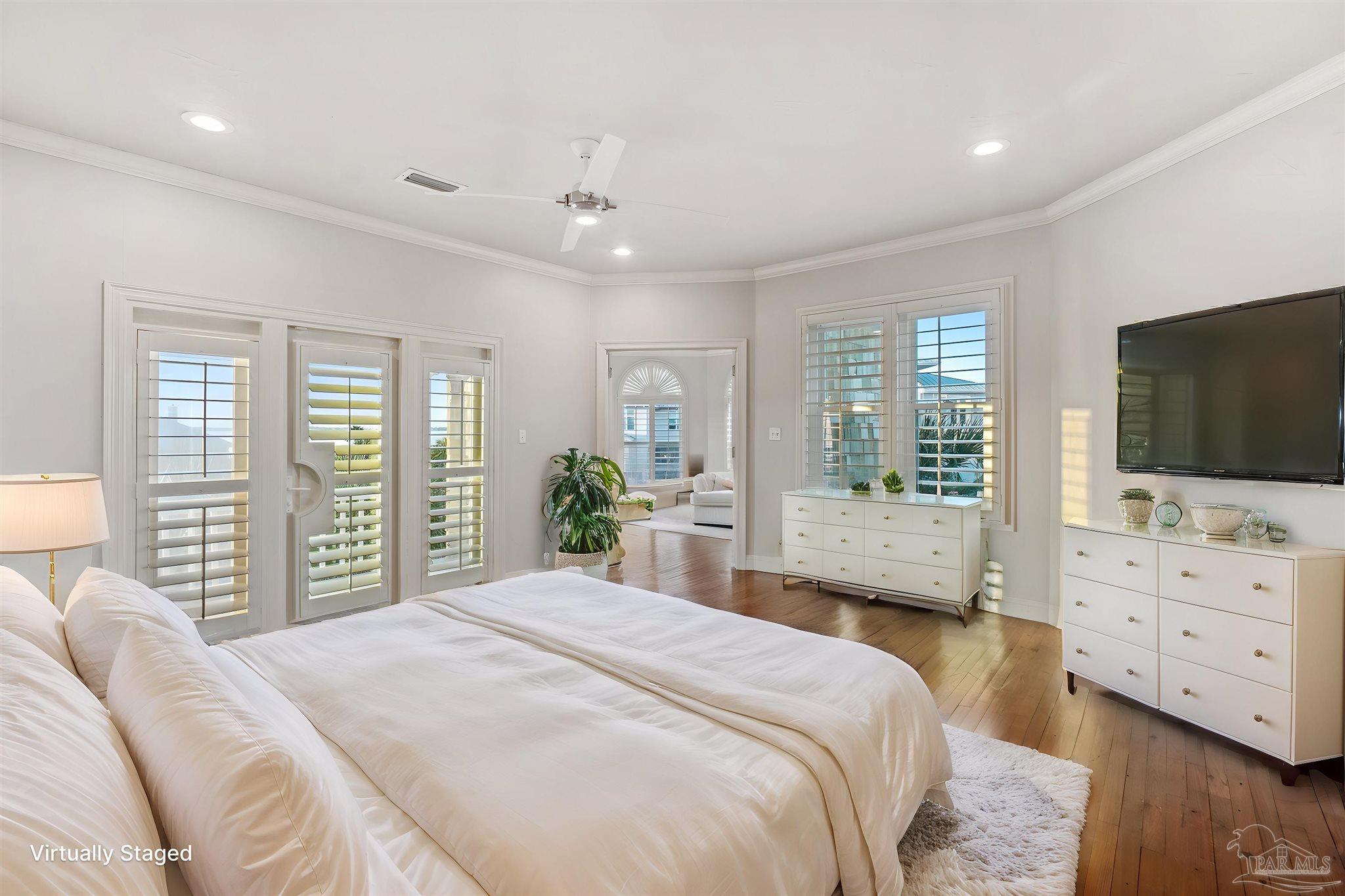 12 Seashore Dr