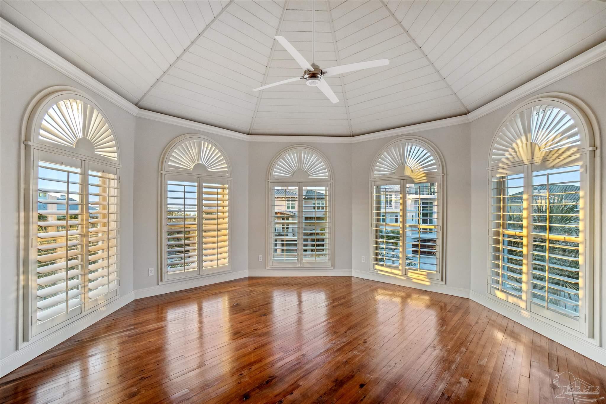 12 Seashore Dr