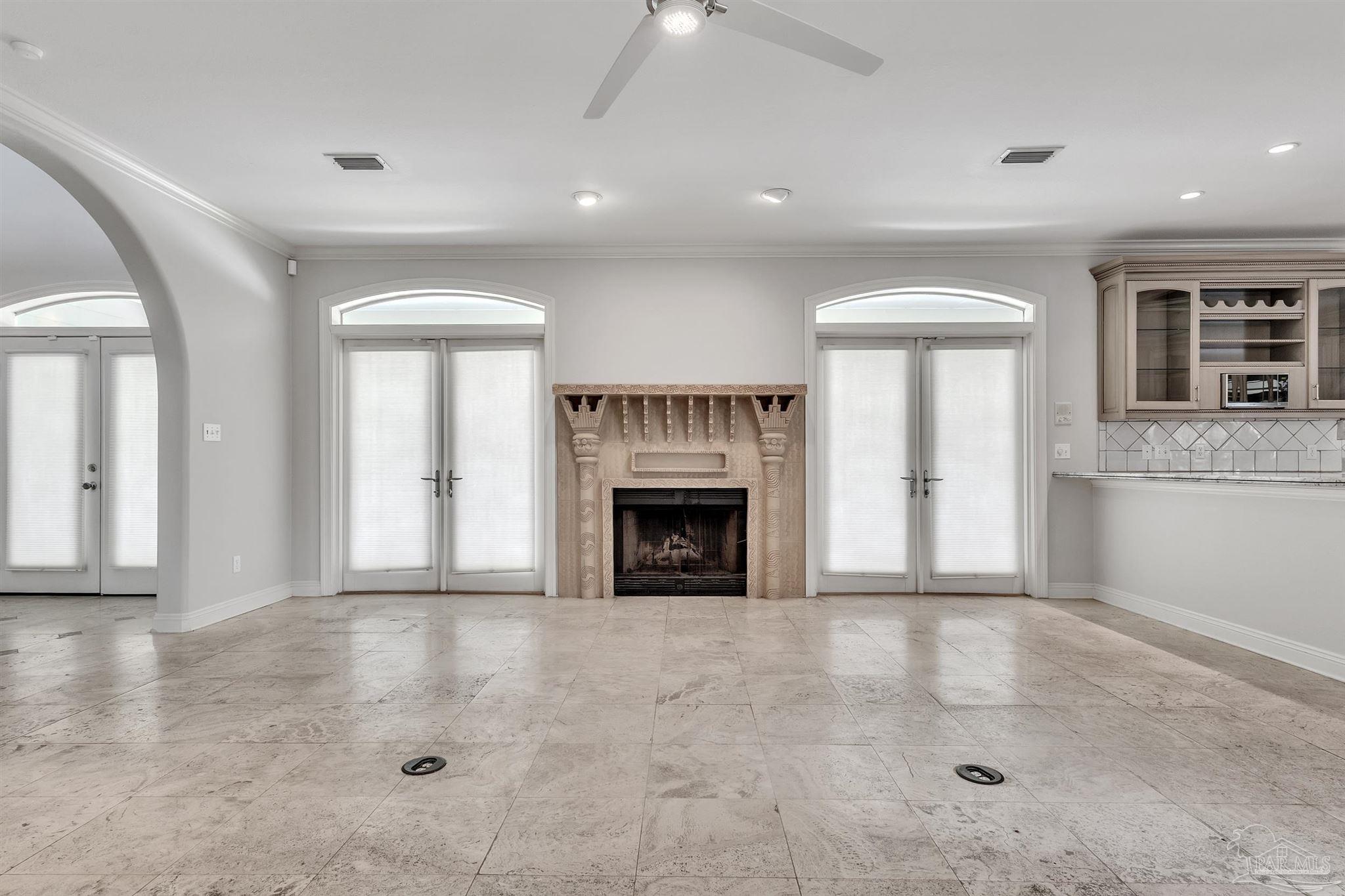 12 Seashore Dr