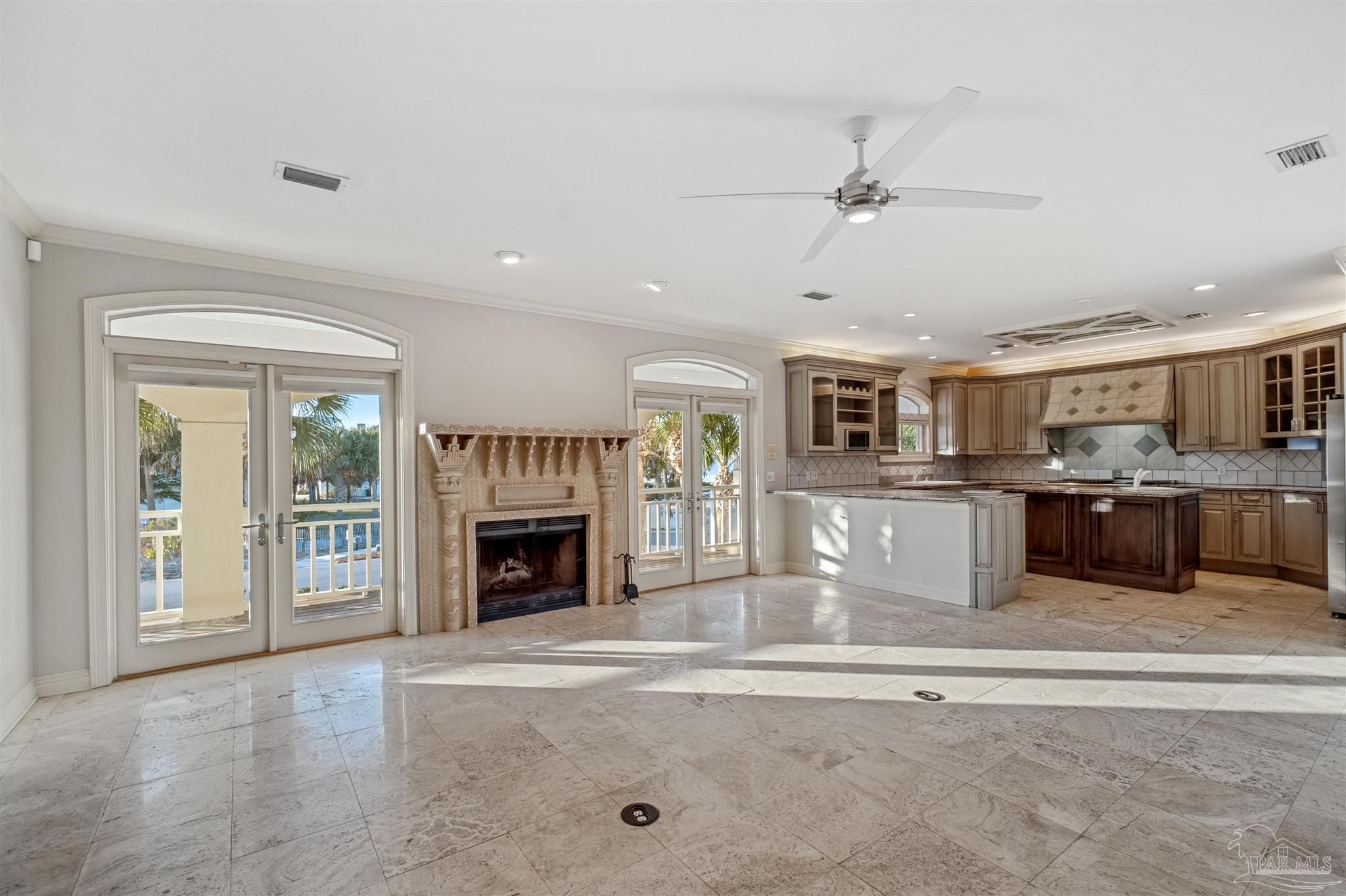 12 Seashore Dr