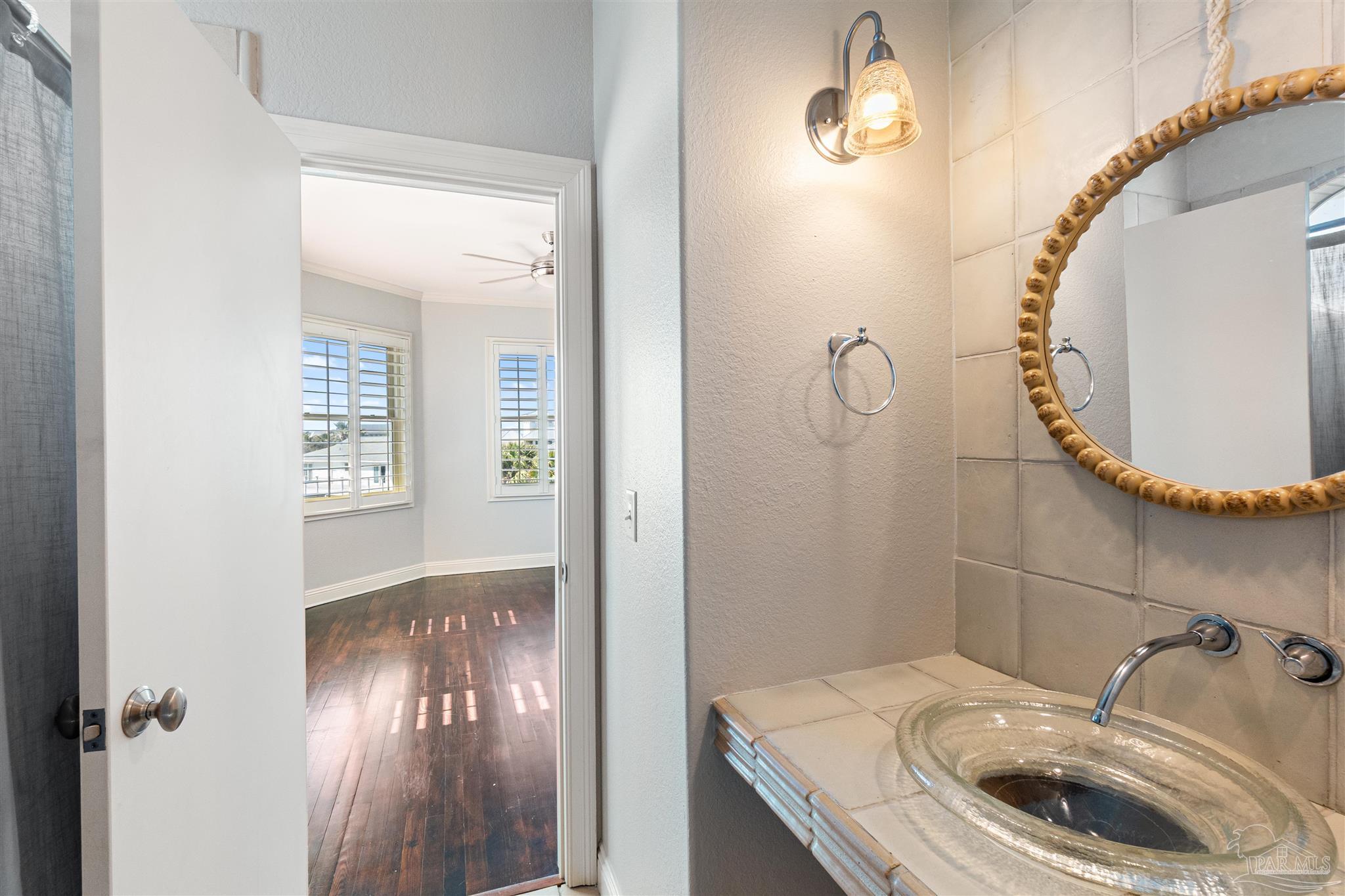 12 Seashore Dr